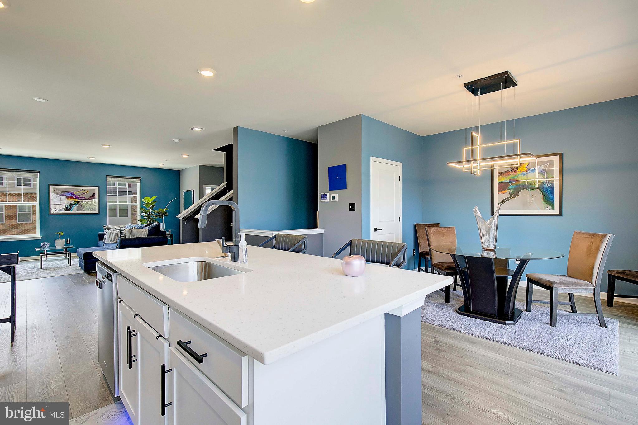 WOODMORE - Residential Lease