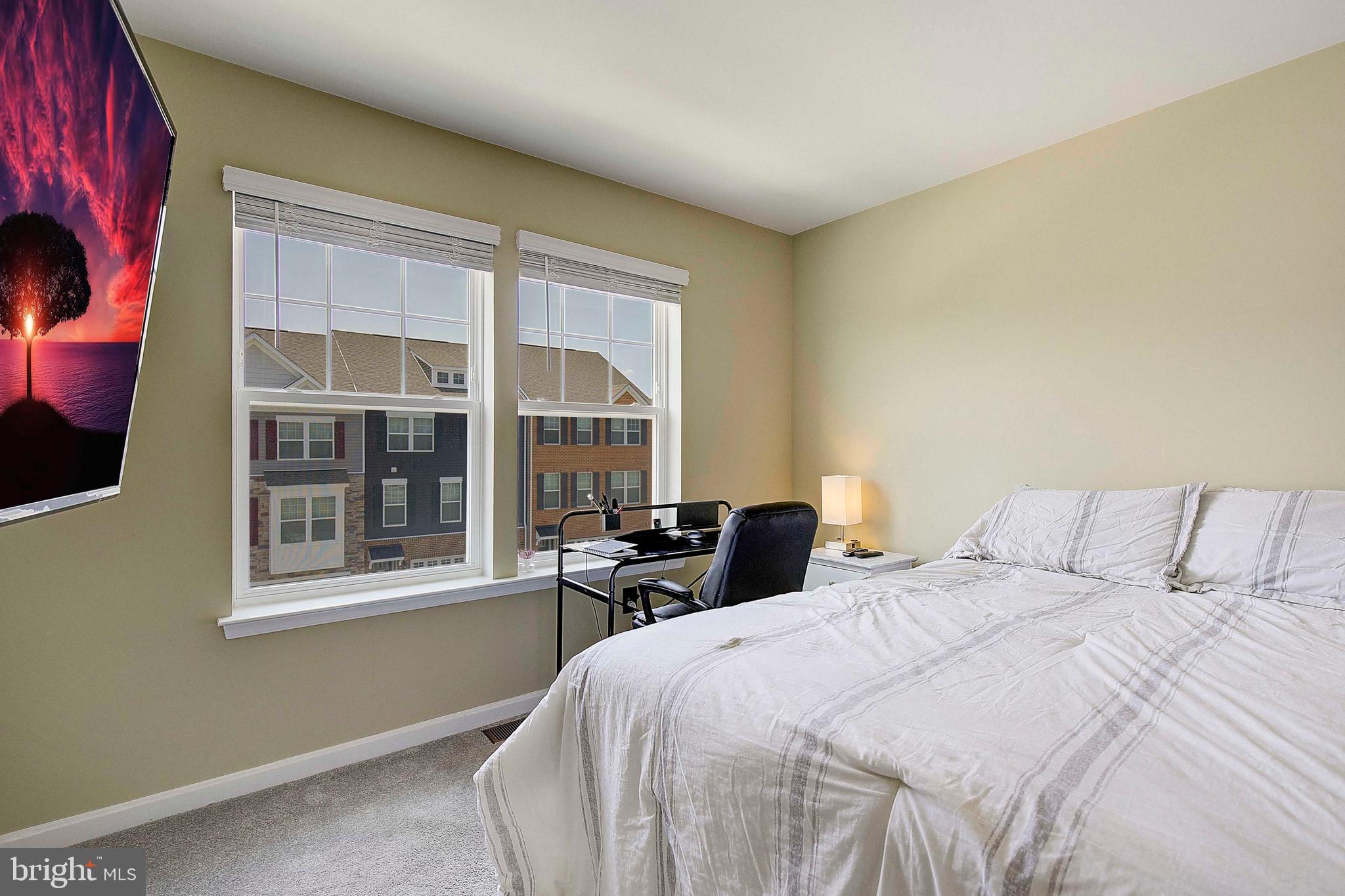 WOODMORE - Residential Lease