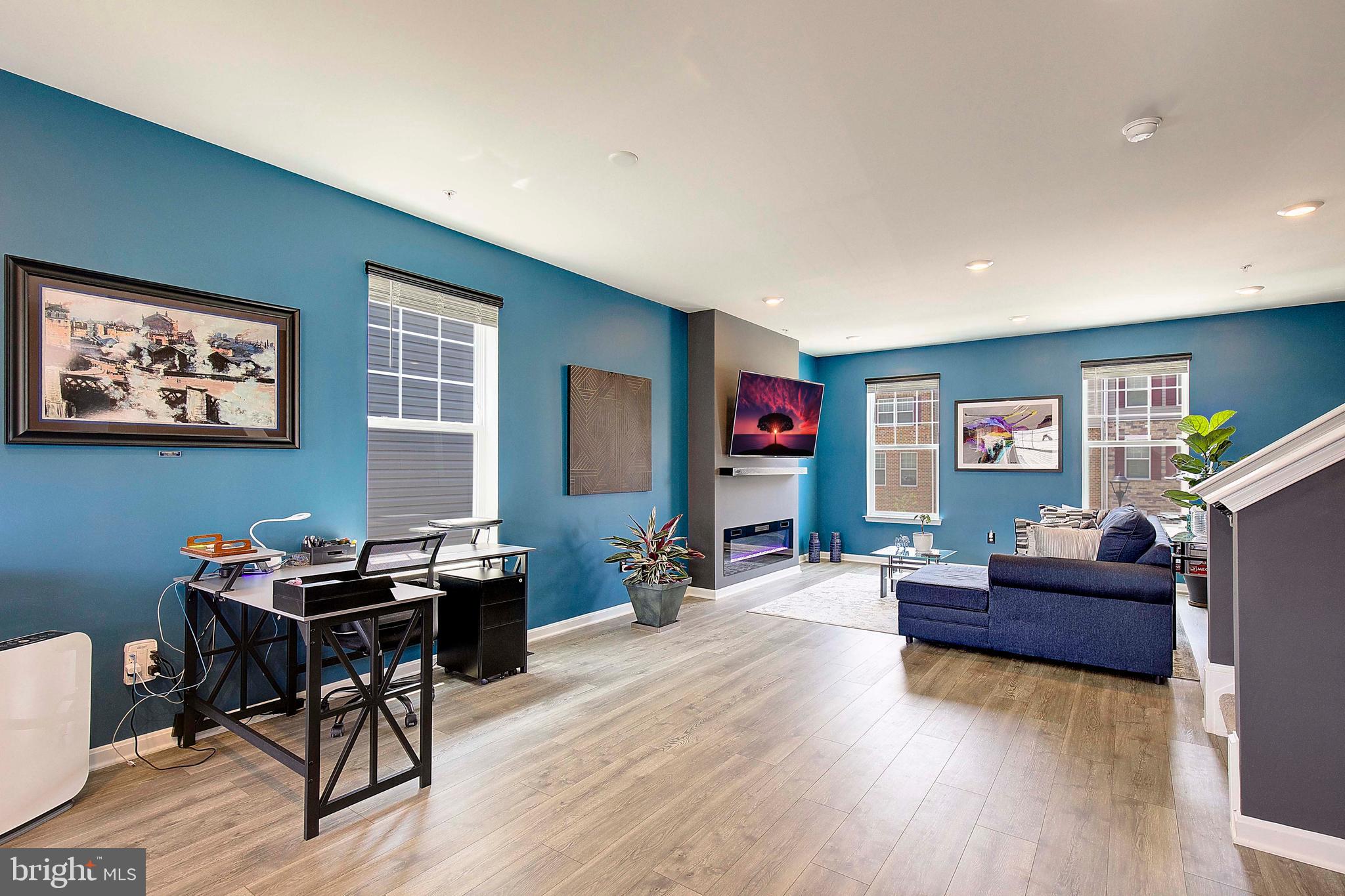 WOODMORE - Residential Lease