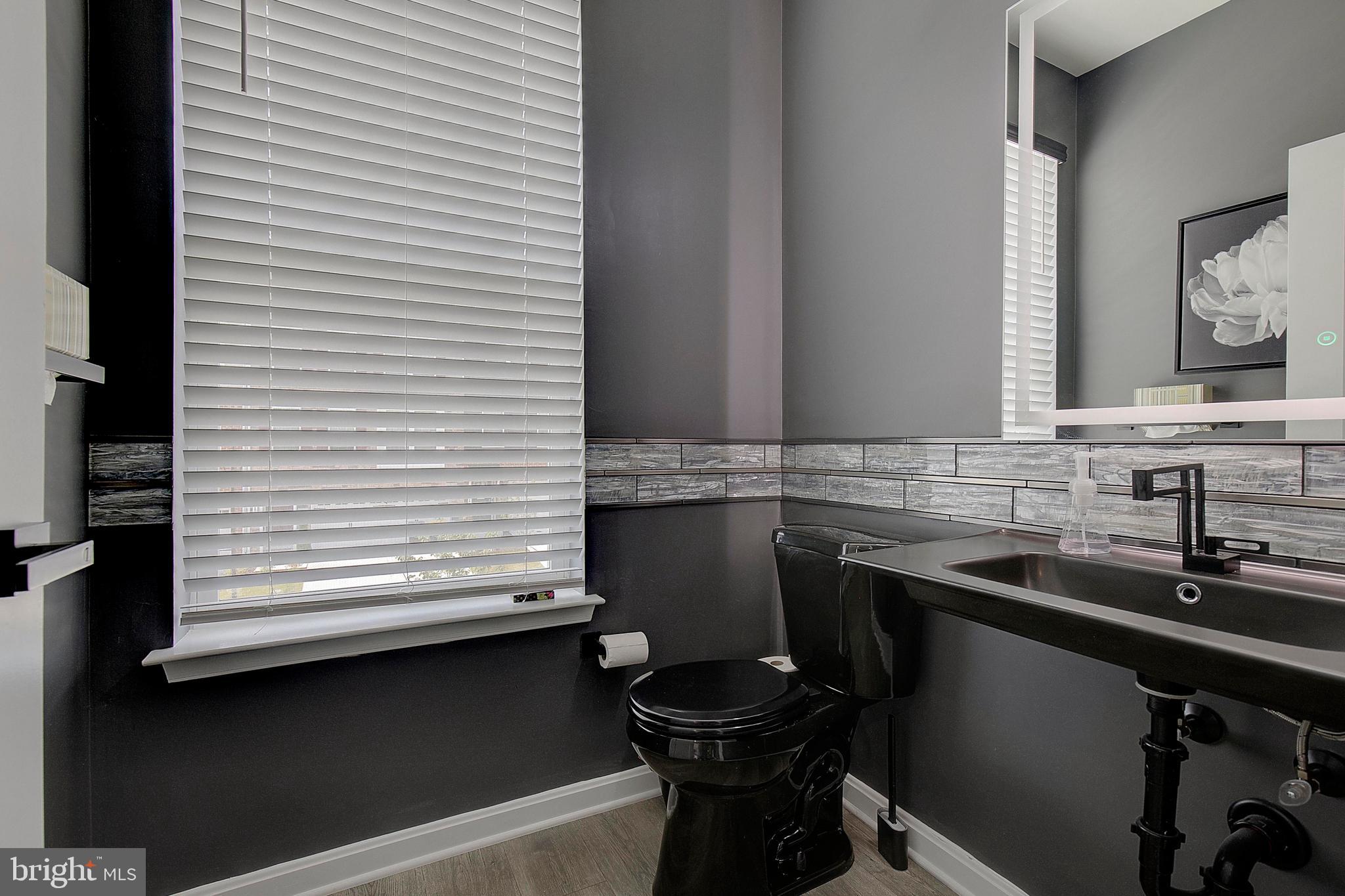 WOODMORE - Residential Lease