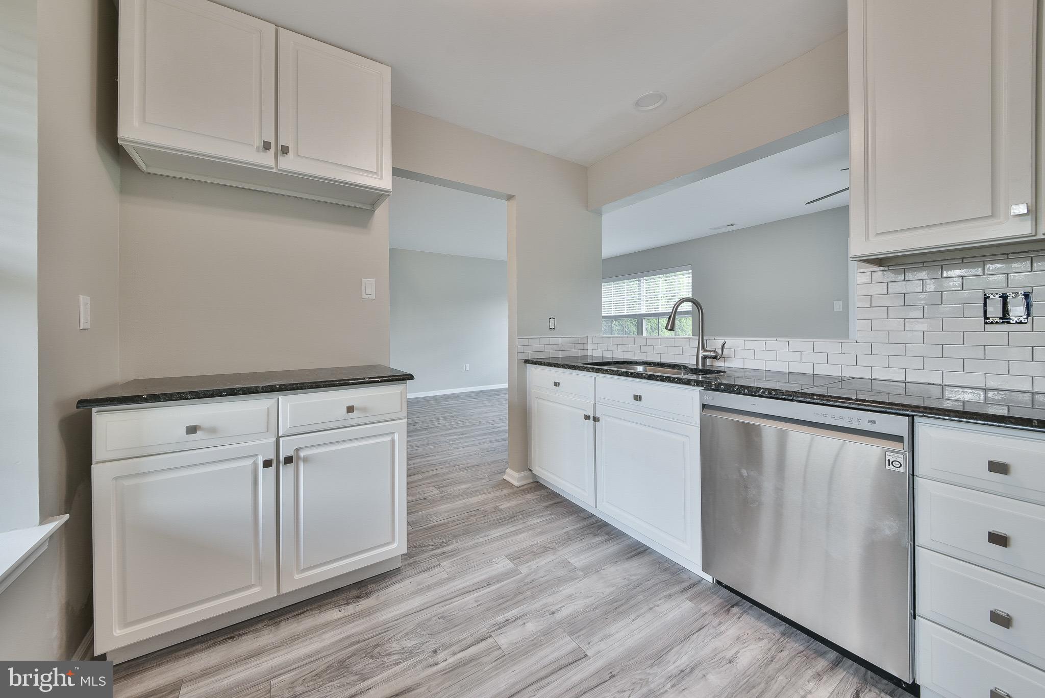 NEWTOWN GRANT - Residential Lease