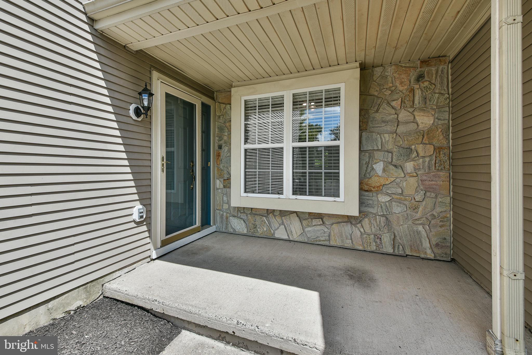 NEWTOWN GRANT - Residential Lease