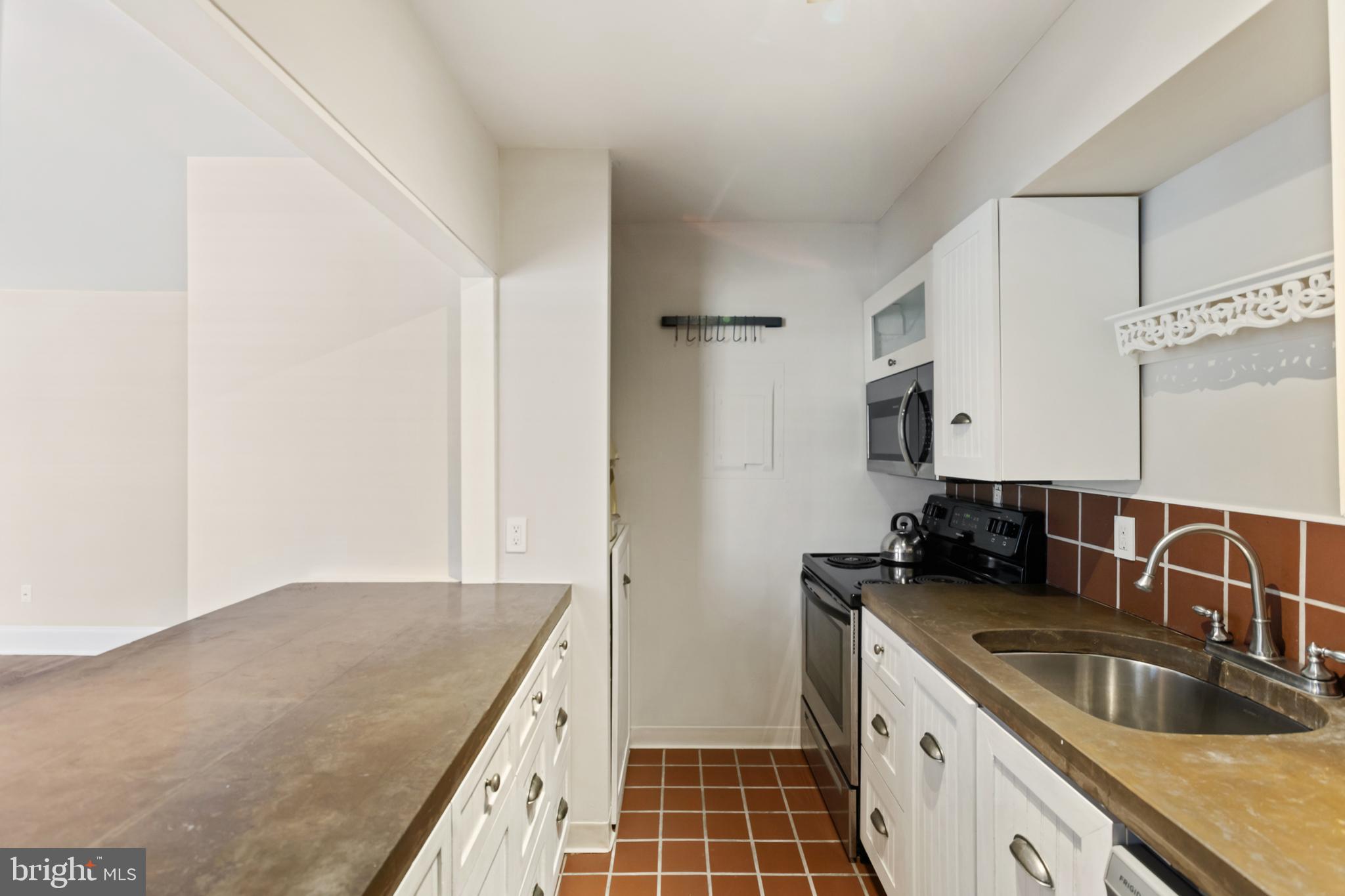 CYNWYD - Residential