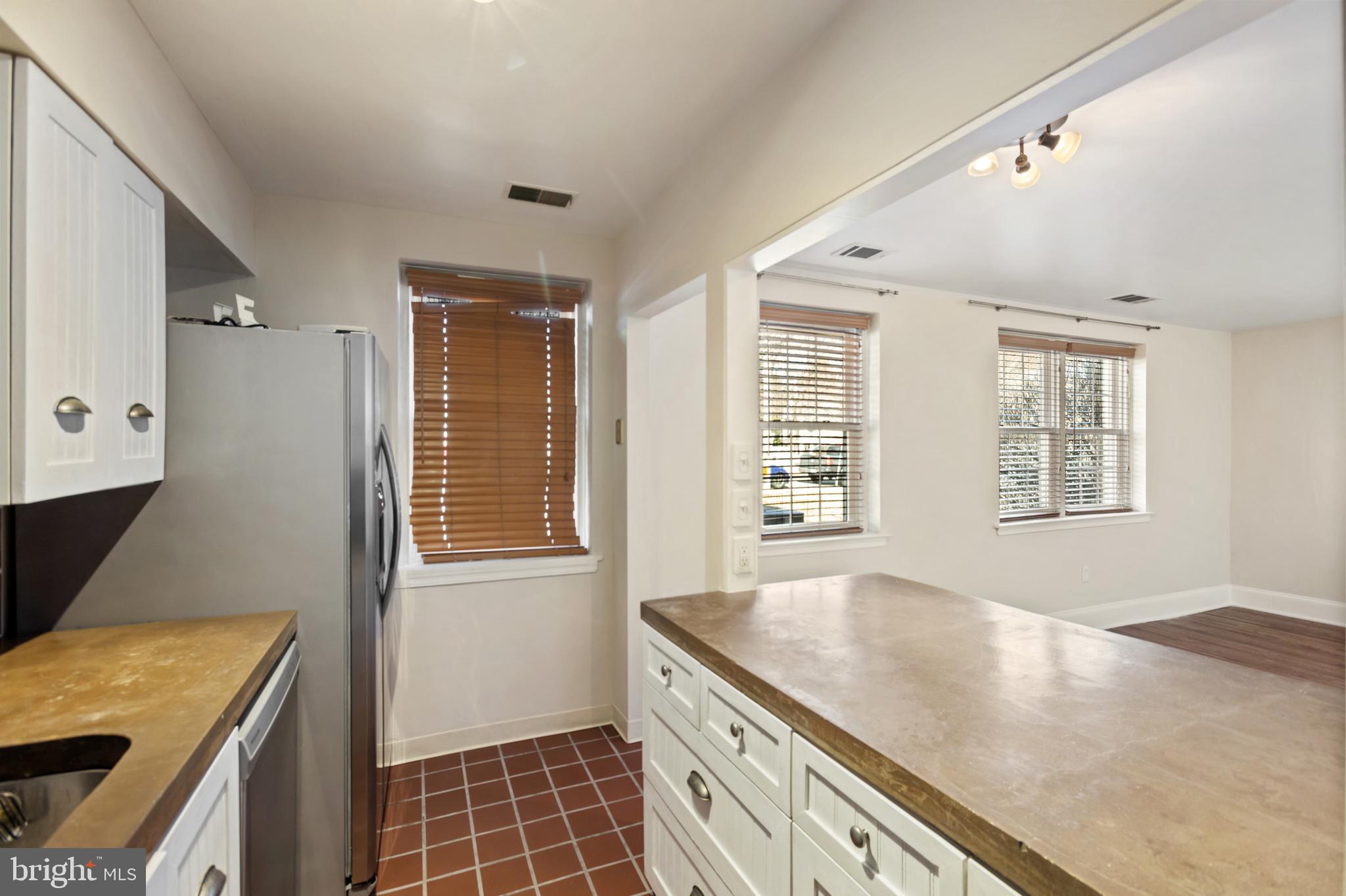 CYNWYD - Residential