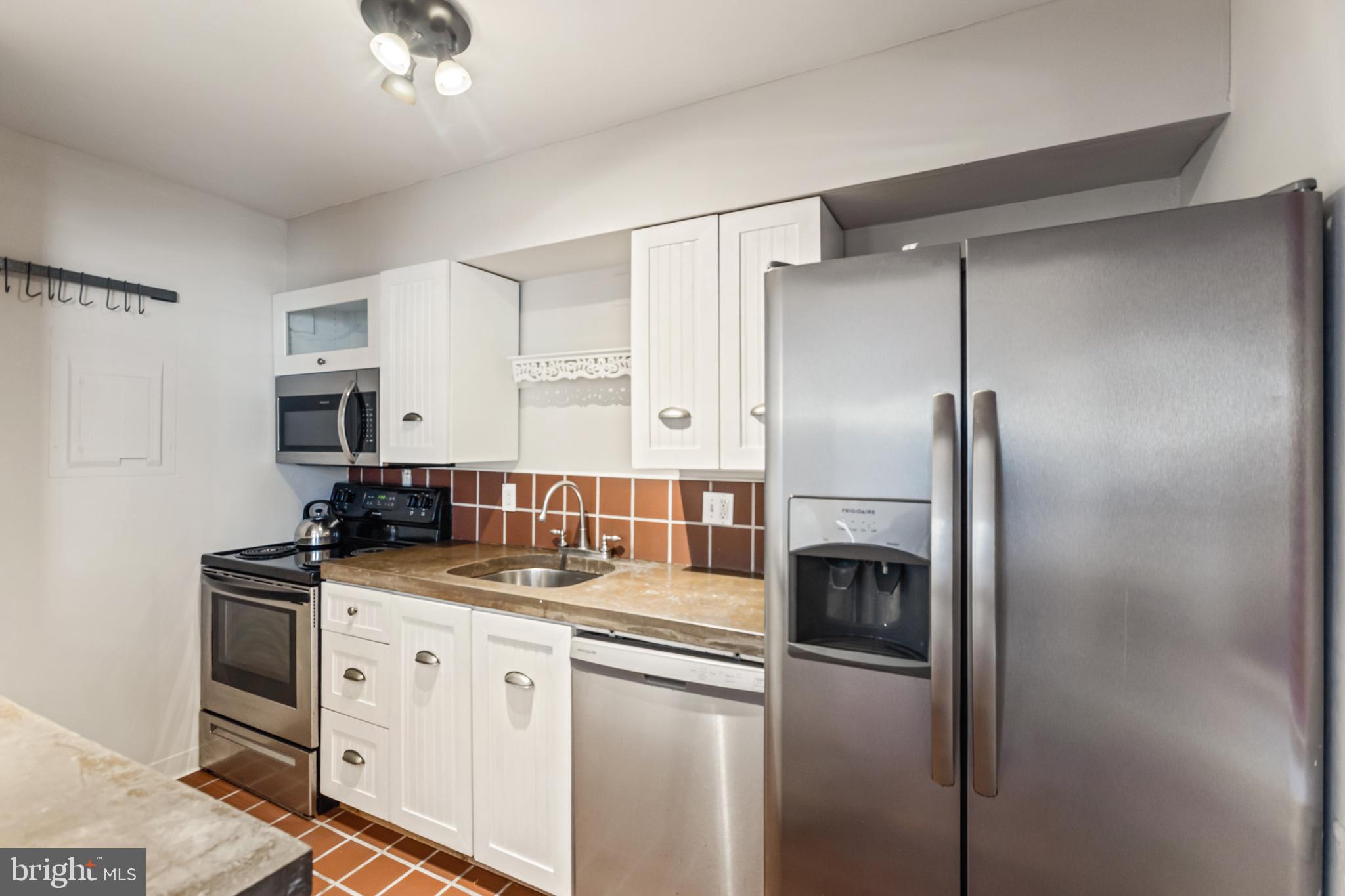 CYNWYD - Residential