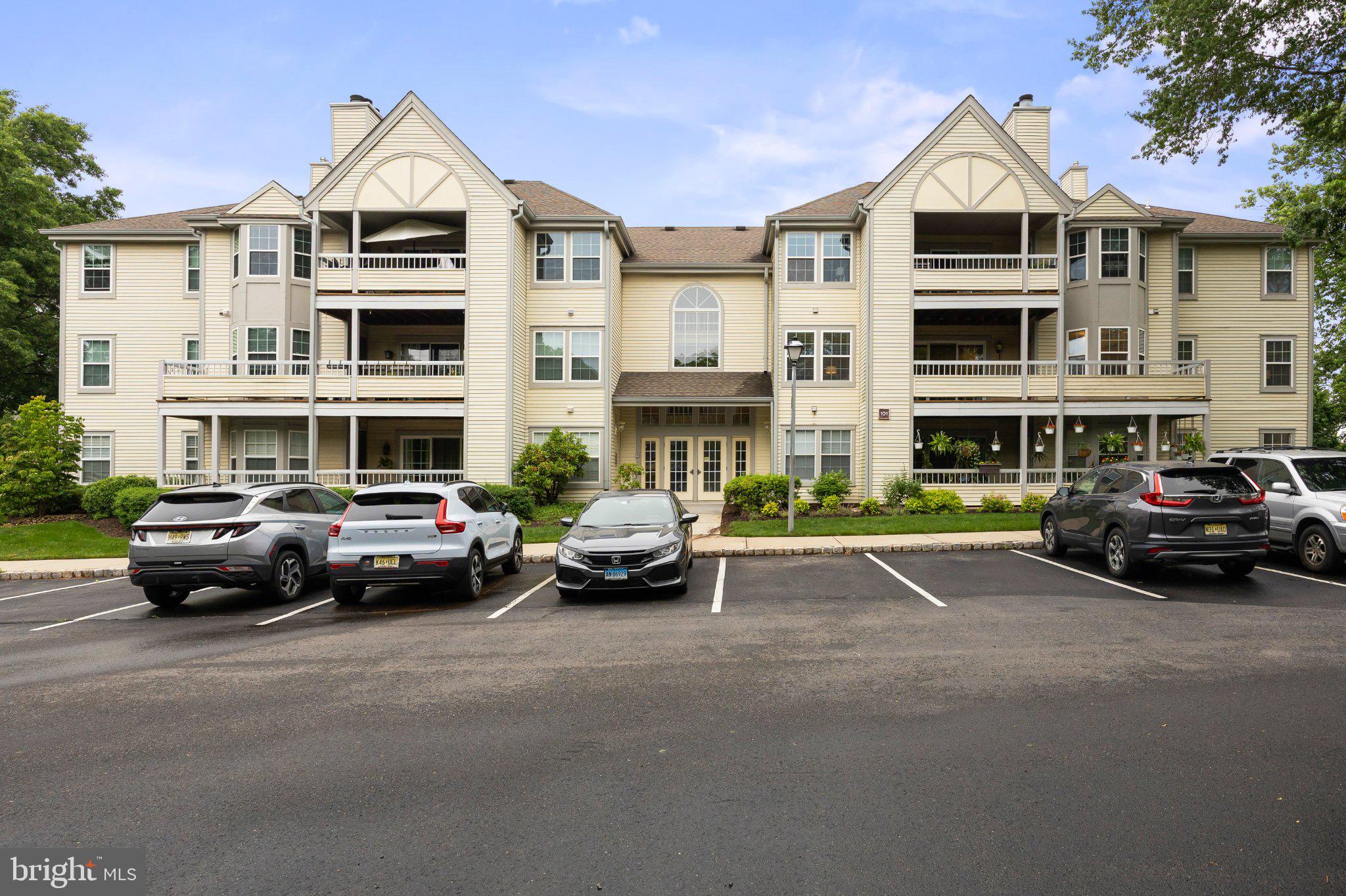 101 CLARIDGE COURT 8