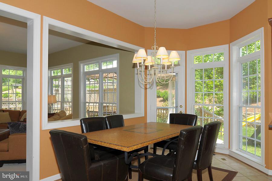 ROUNDTREE PARK - Residential Lease