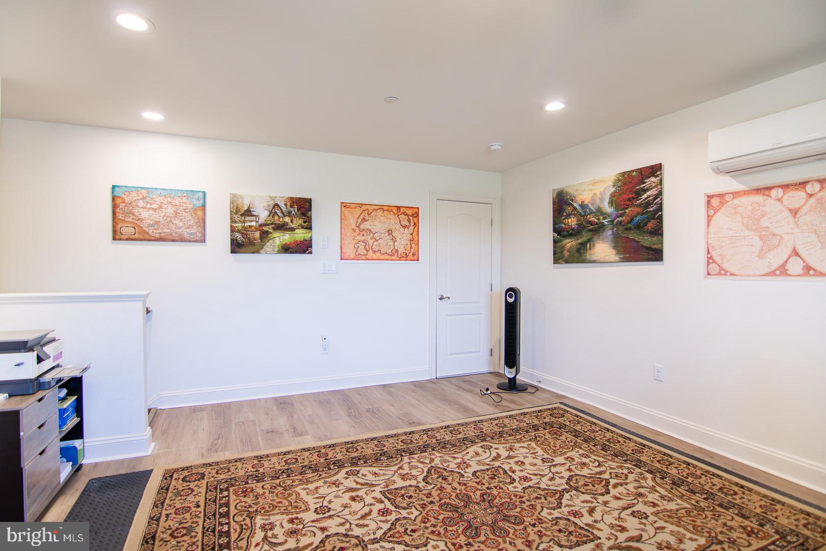 EMERALD POINTE - Residential