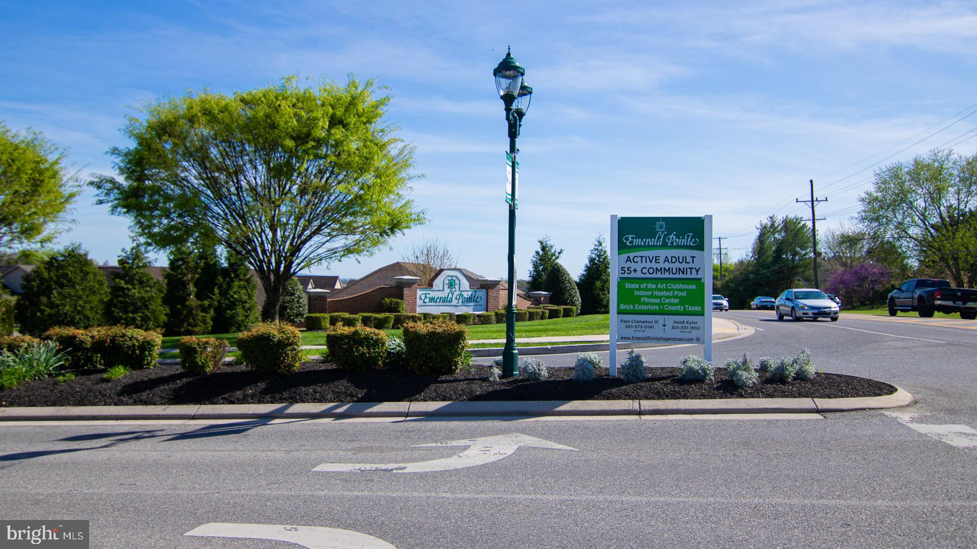 EMERALD POINTE - Residential