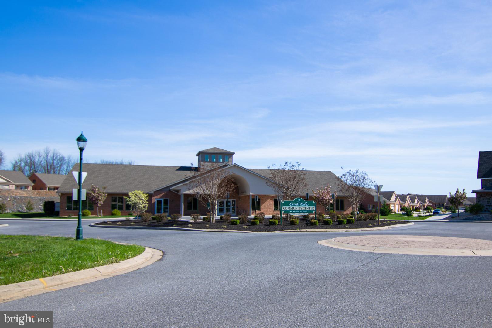 EMERALD POINTE - Residential