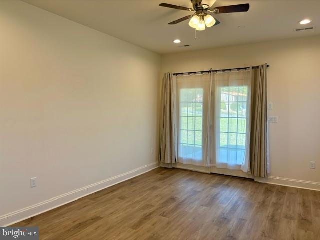 EMERALD POINTE - Residential