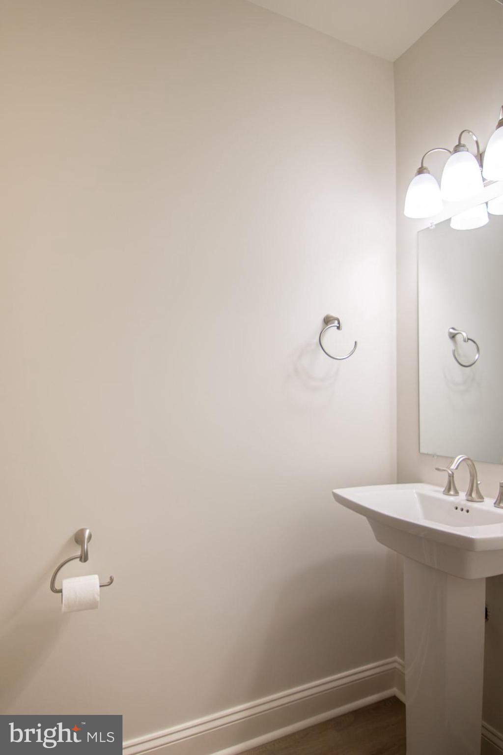 EMERALD POINTE - Residential