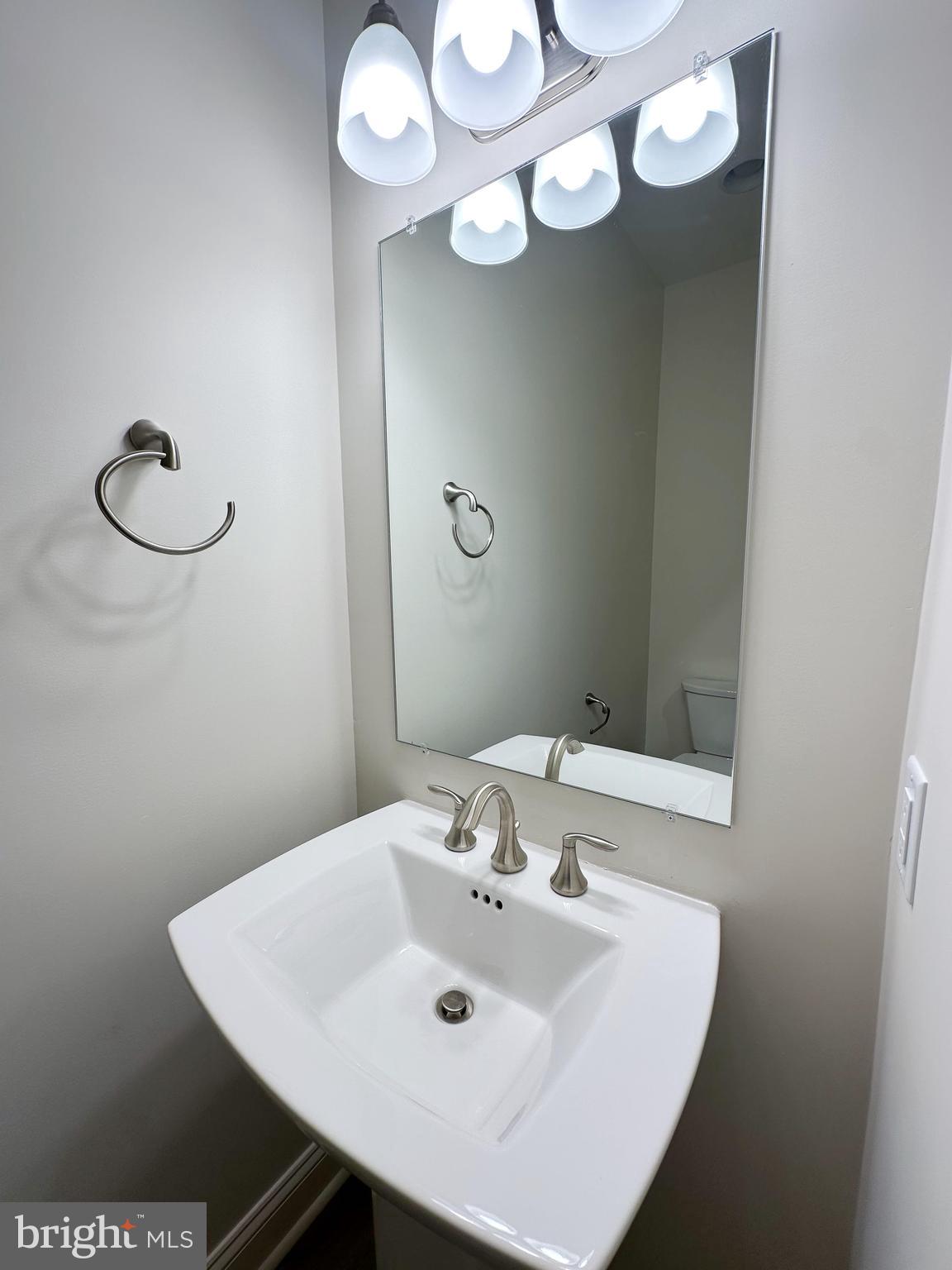 EMERALD POINTE - Residential