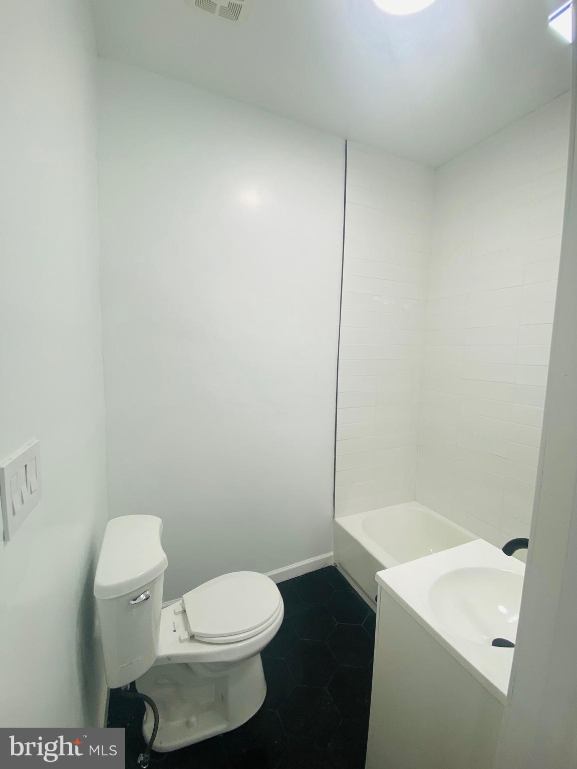 PHILADELPHIA - Residential Lease