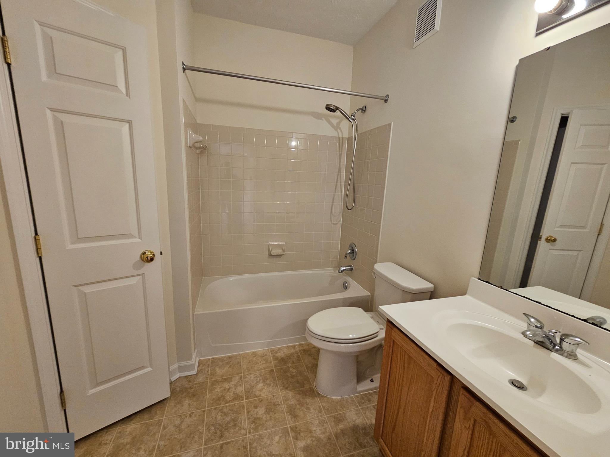 PINEY ORCHARD - Residential Lease