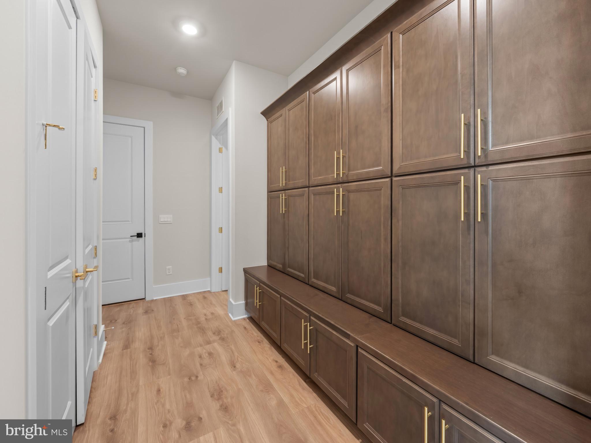 COLLINGWOOD CHASE - Residential