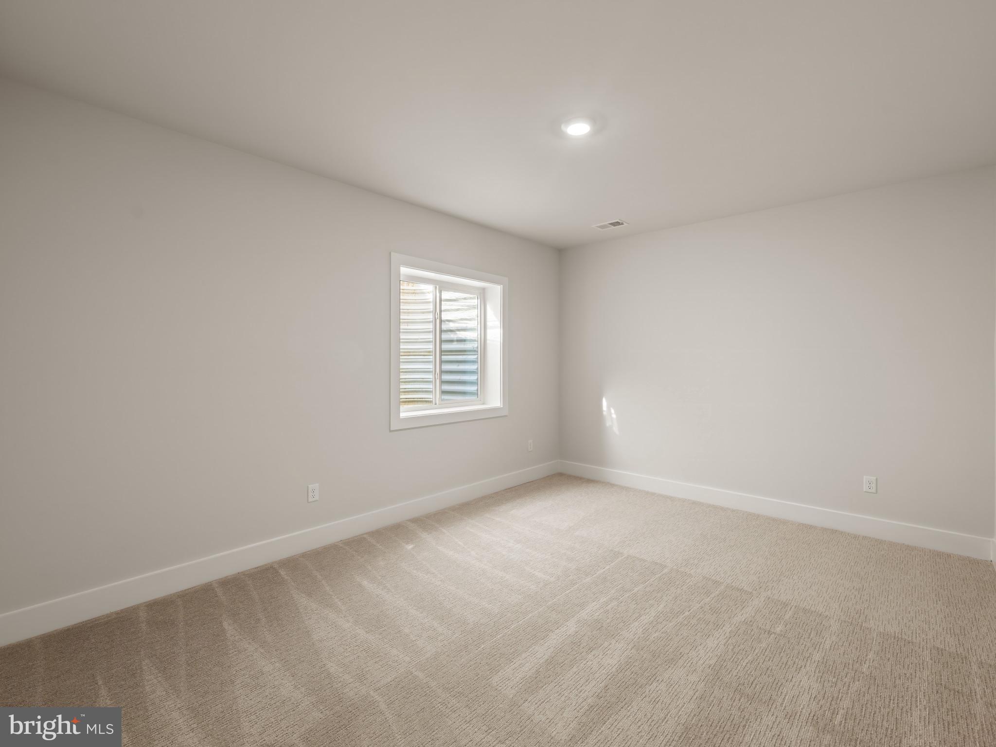 COLLINGWOOD CHASE - Residential