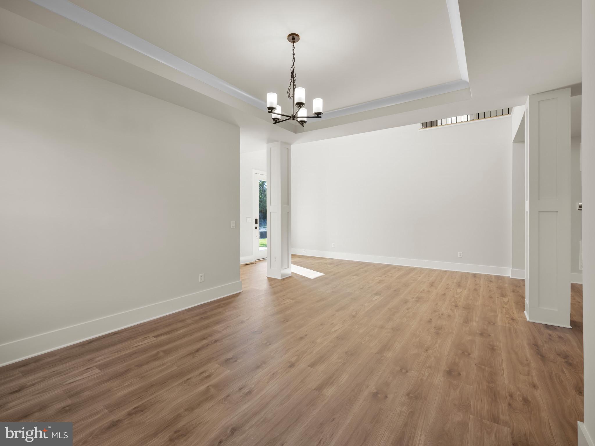 COLLINGWOOD CHASE - Residential