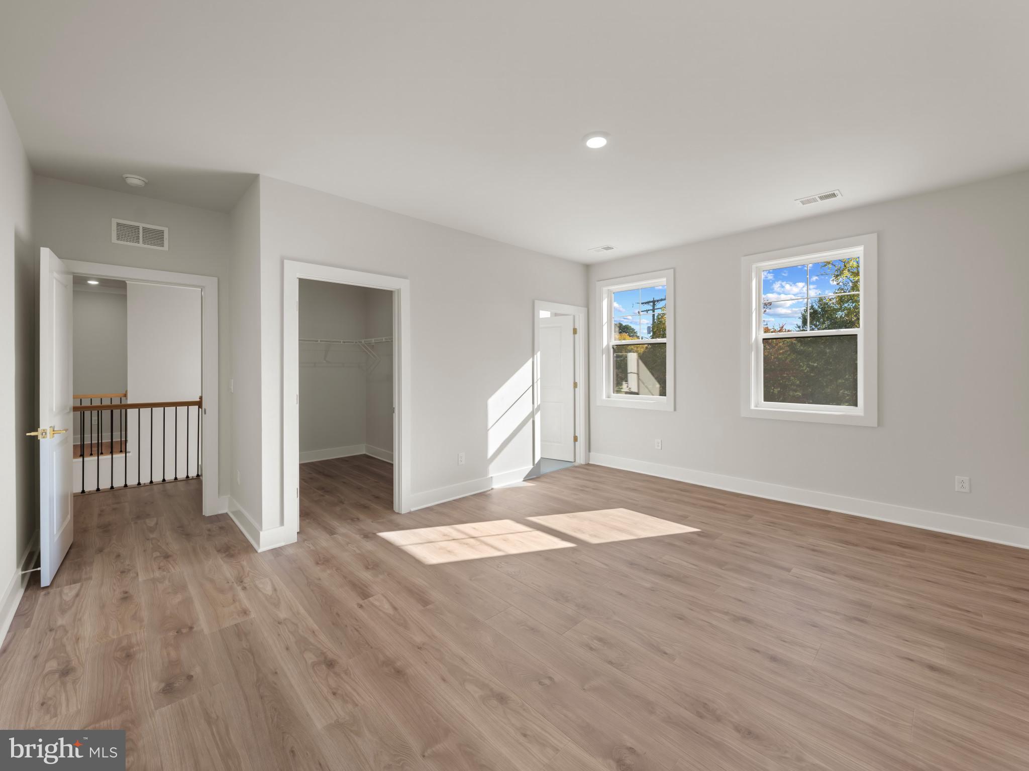 COLLINGWOOD CHASE - Residential