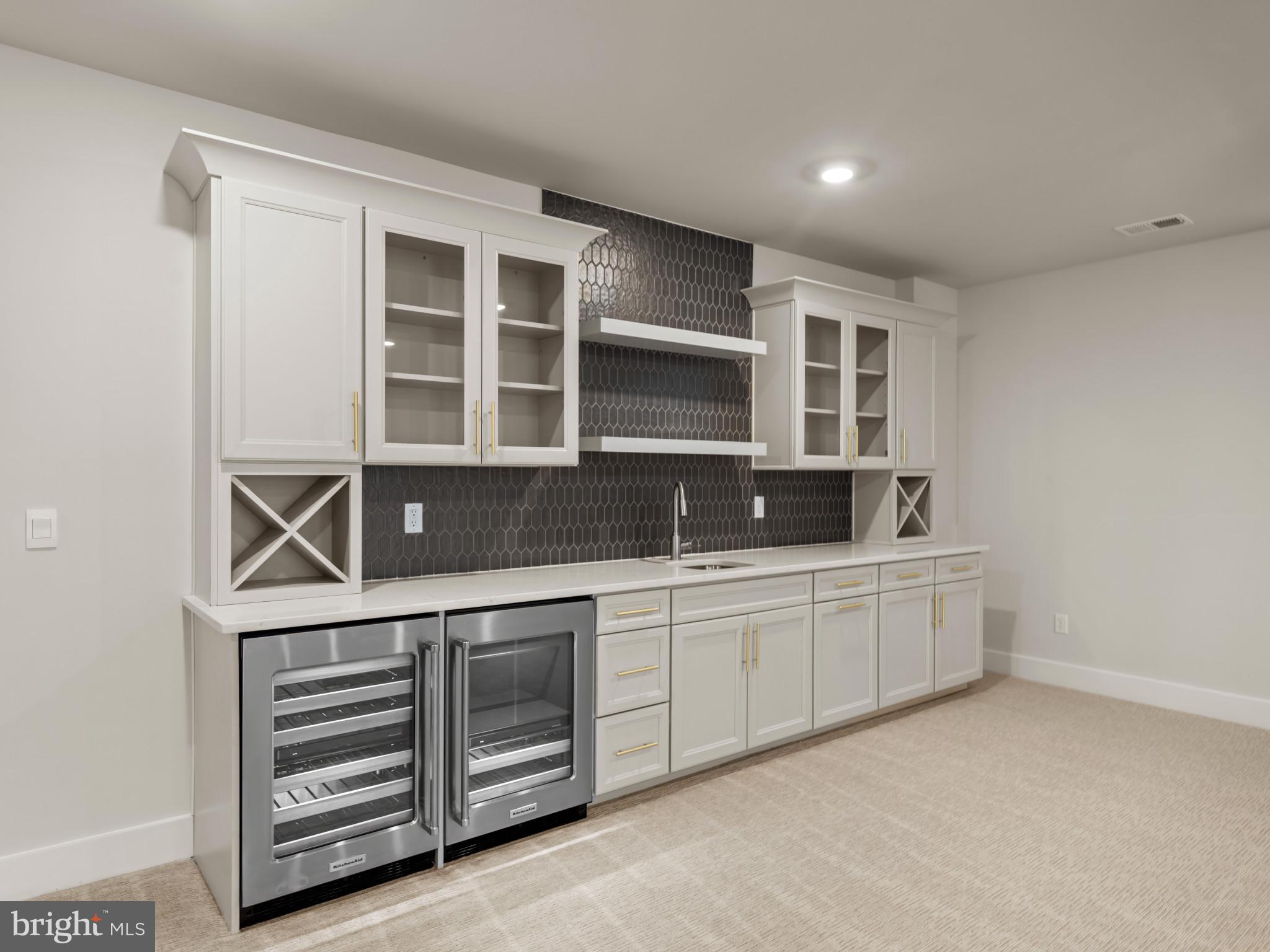 COLLINGWOOD CHASE - Residential