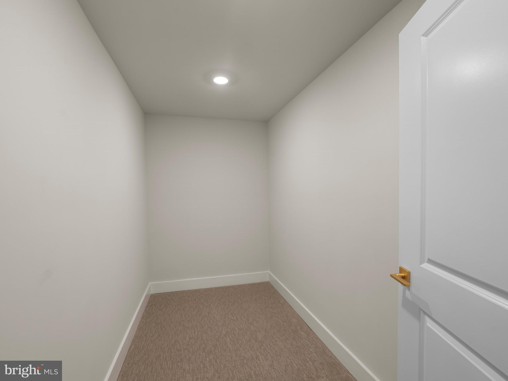 COLLINGWOOD CHASE - Residential