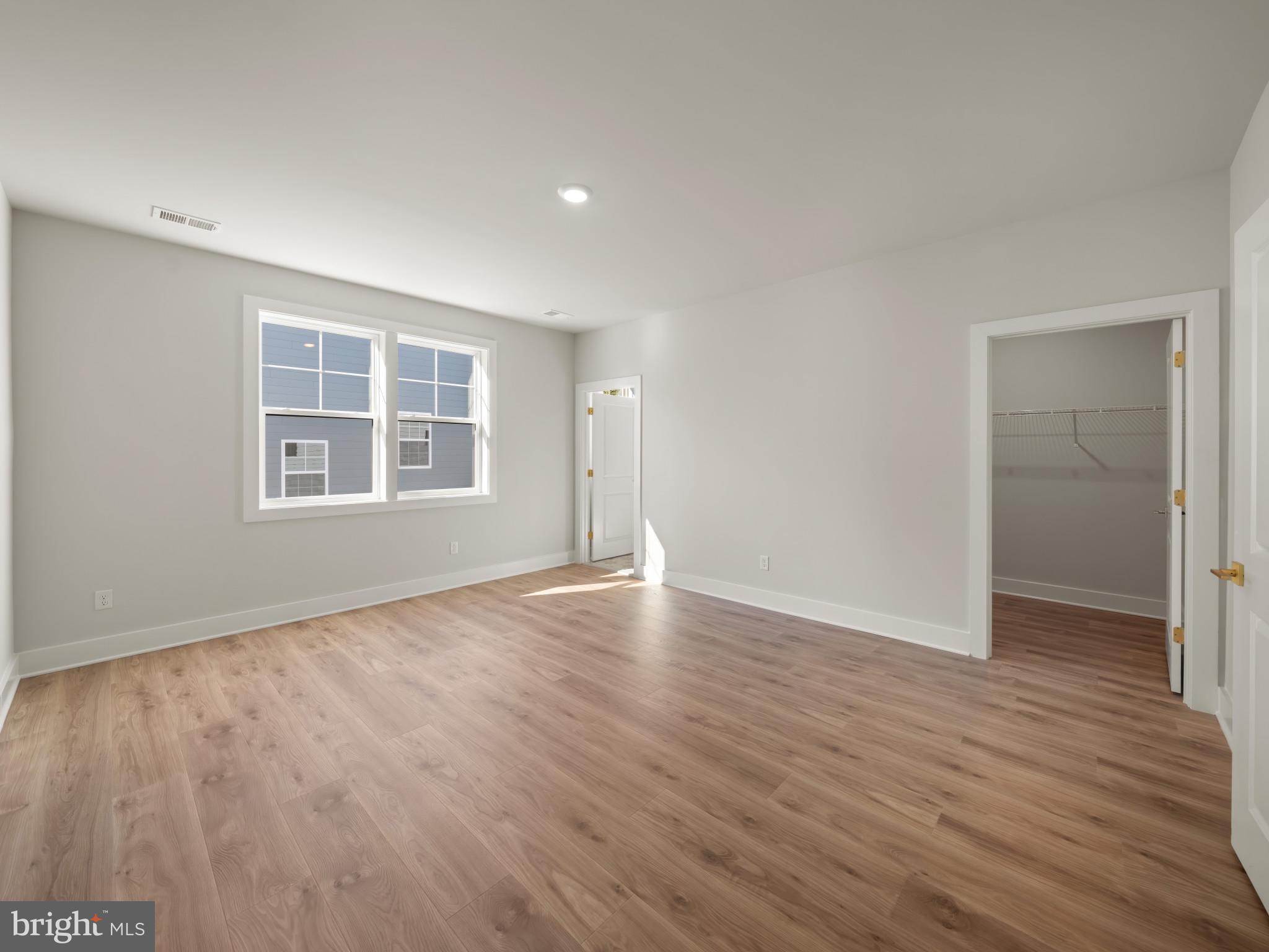 COLLINGWOOD CHASE - Residential