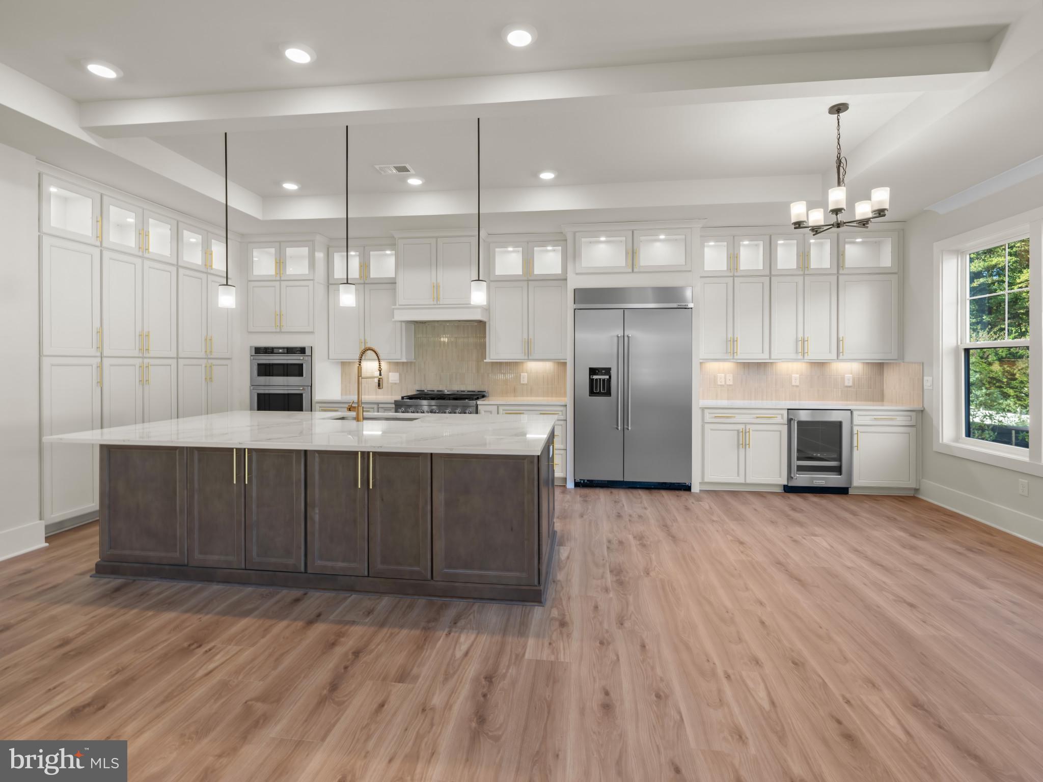 COLLINGWOOD CHASE - Residential