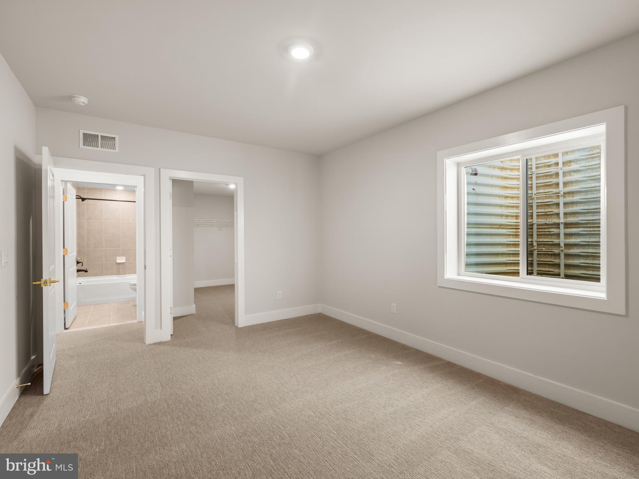 COLLINGWOOD CHASE - Residential