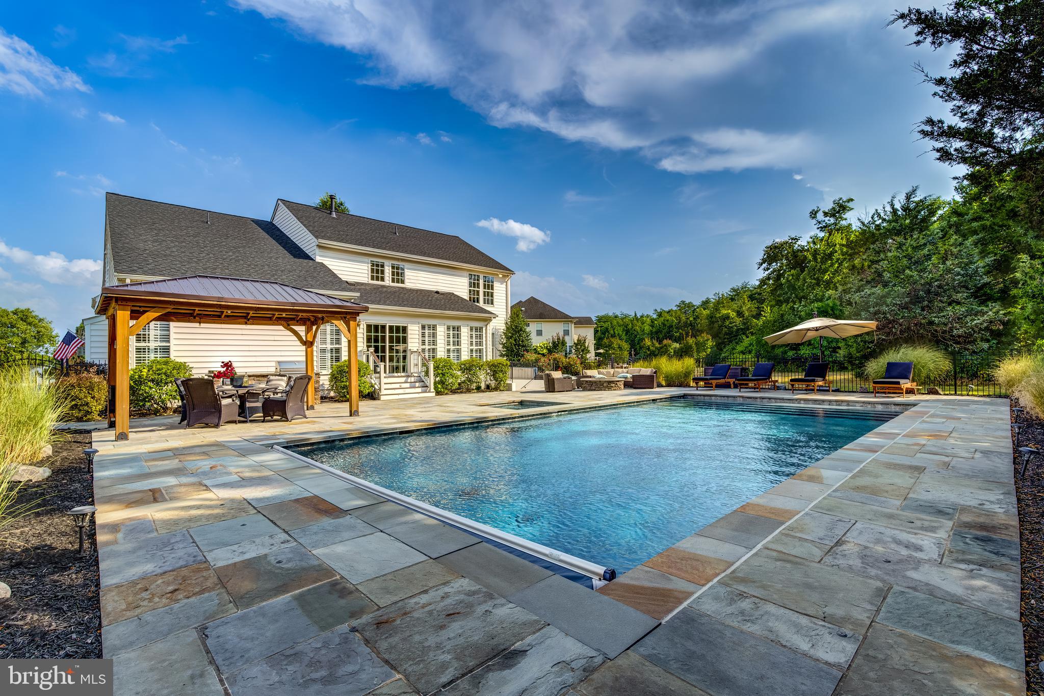 LAKES AT BELLE TERRA - Residential