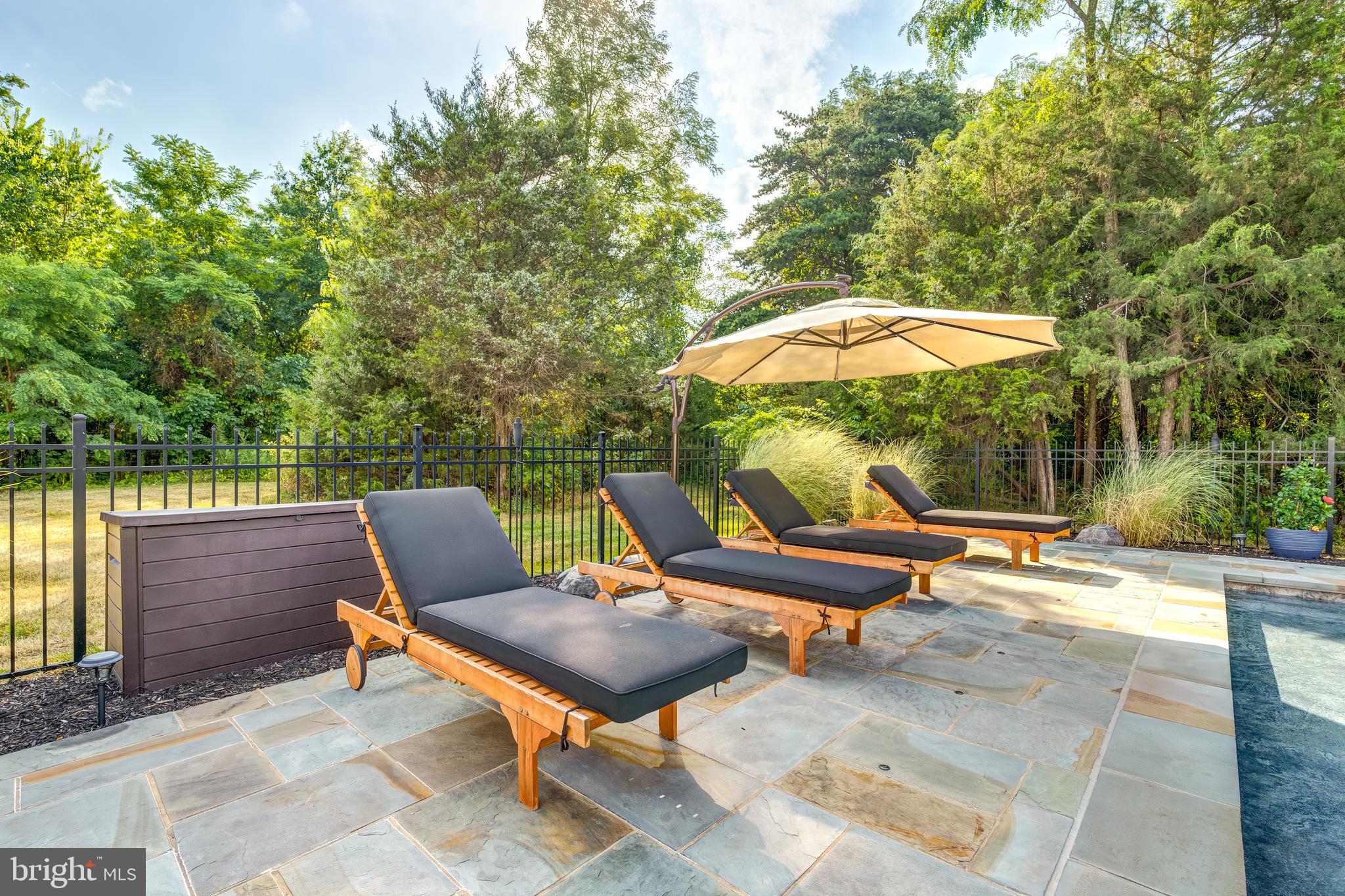 LAKES AT BELLE TERRA - Residential