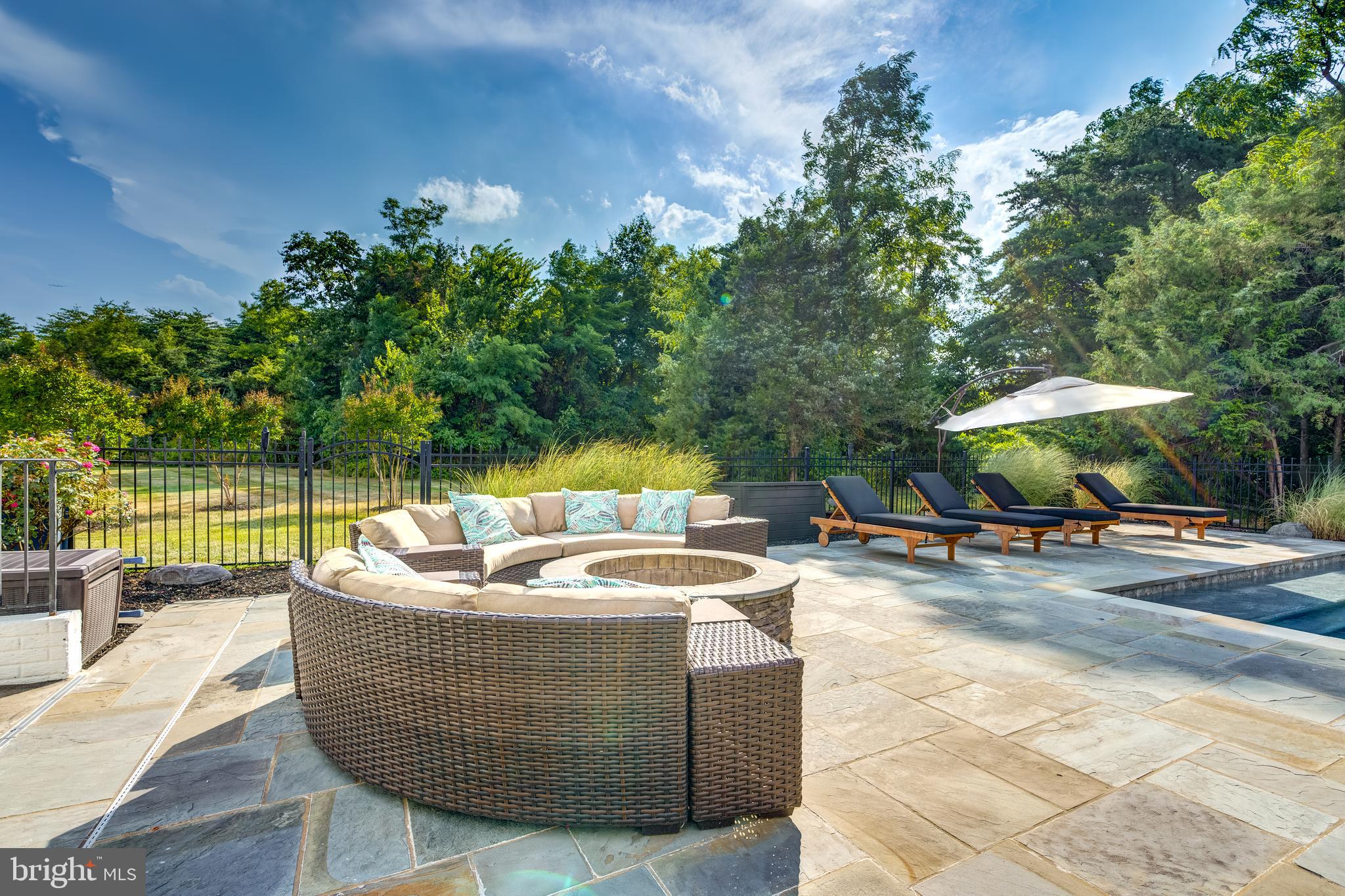 LAKES AT BELLE TERRA - Residential