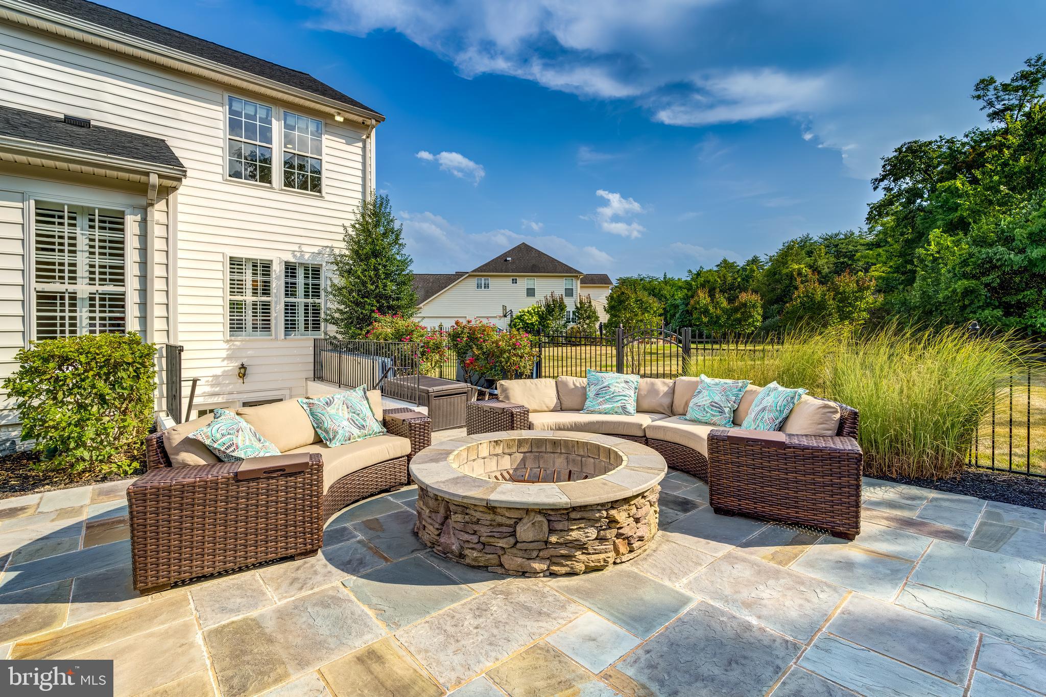 LAKES AT BELLE TERRA - Residential