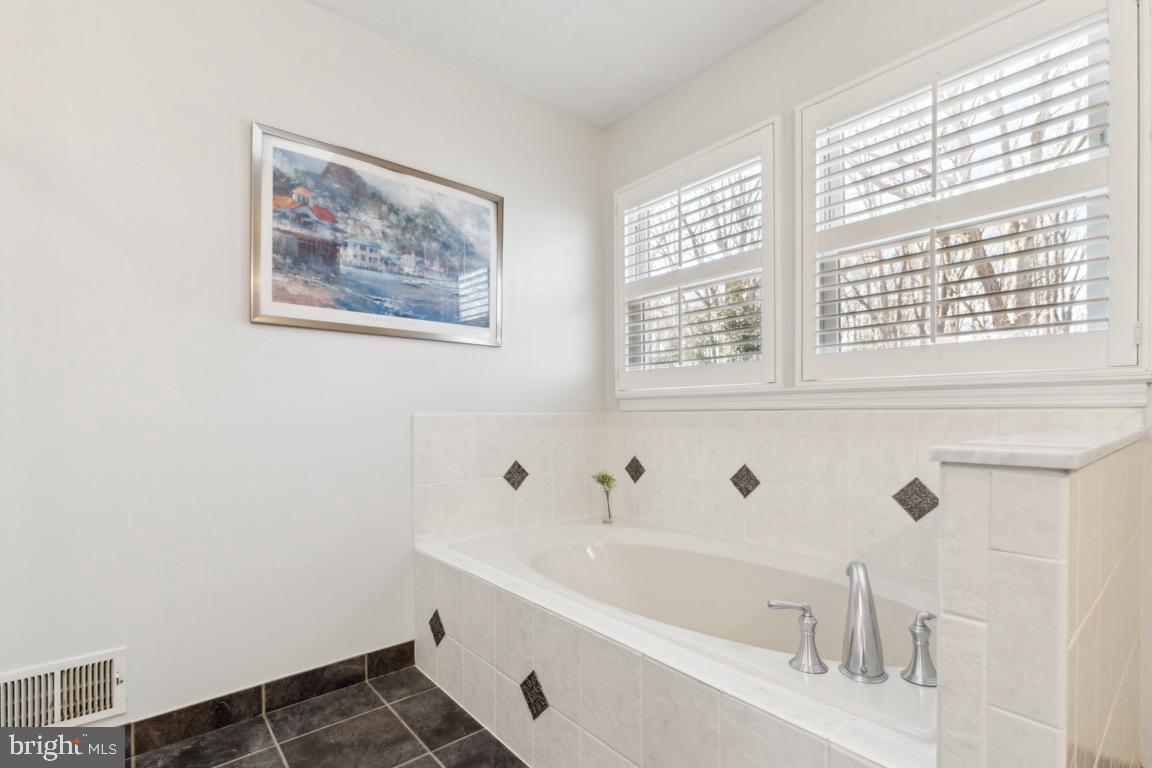 AQUIA HARBOUR - Residential