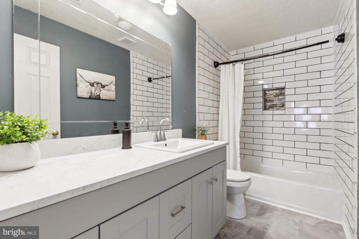 AQUIA HARBOUR - Residential