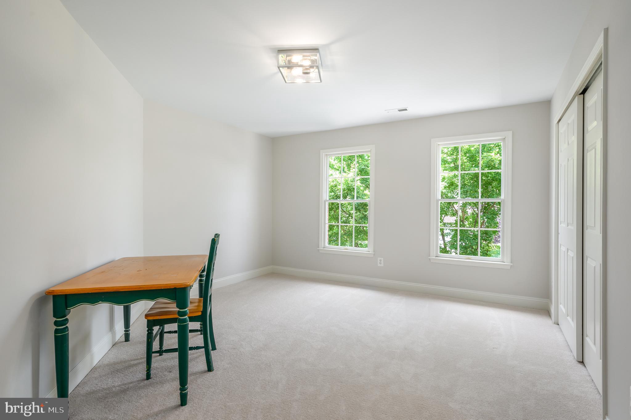 FARMWELL HUNT - Residential