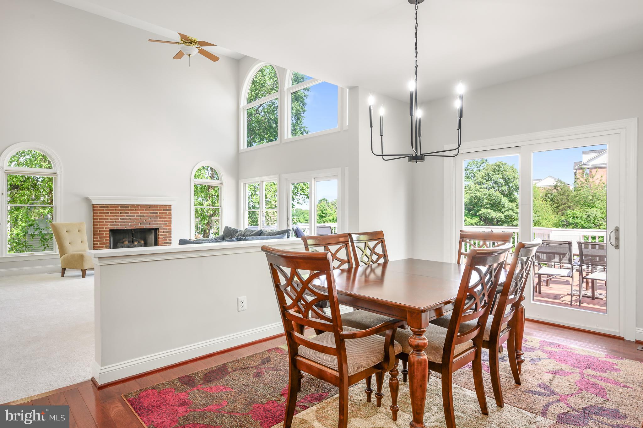 FARMWELL HUNT - Residential