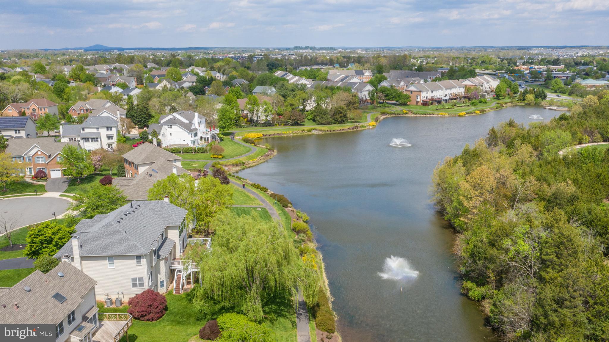 FARMWELL HUNT - Residential