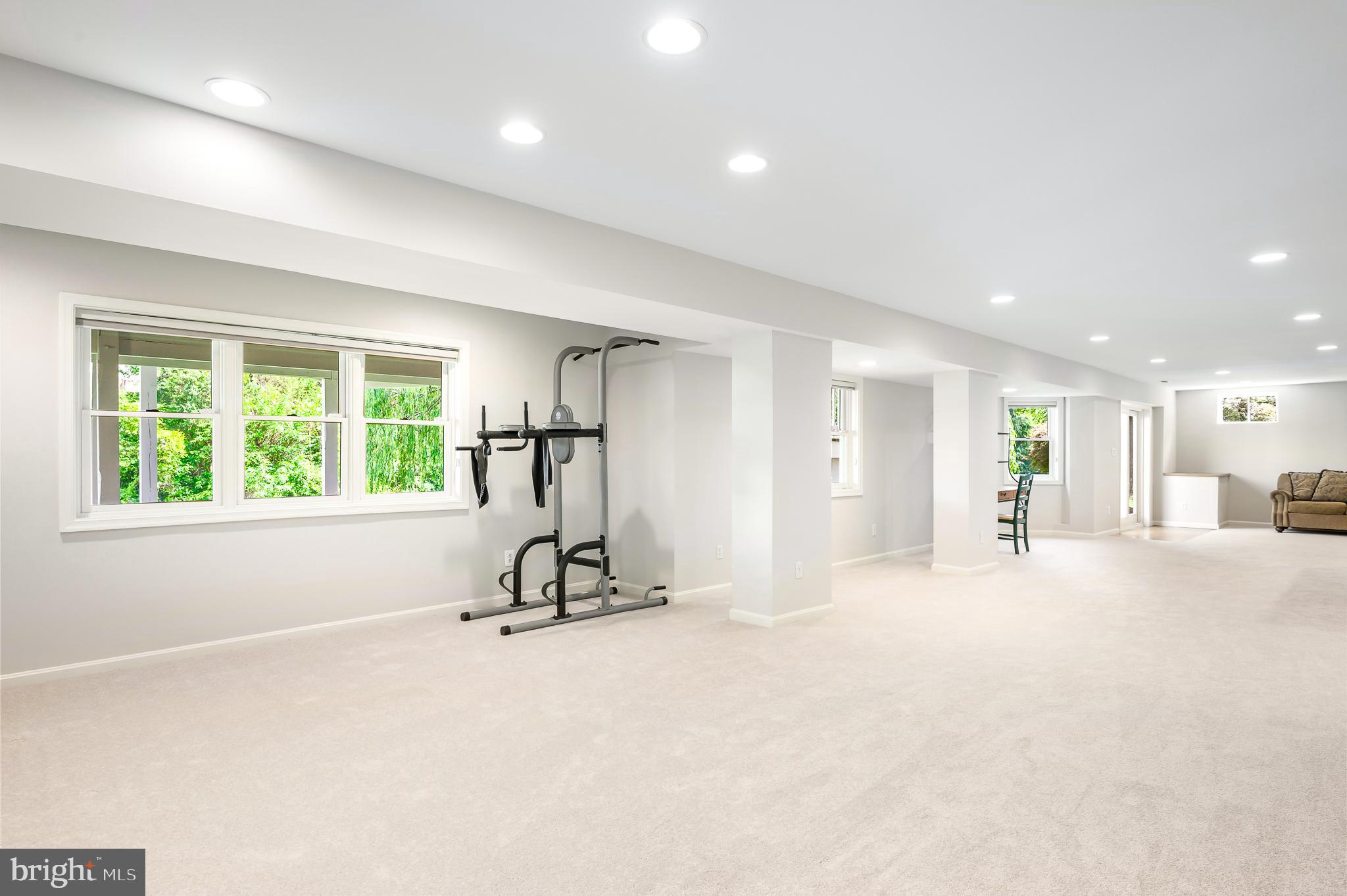 FARMWELL HUNT - Residential