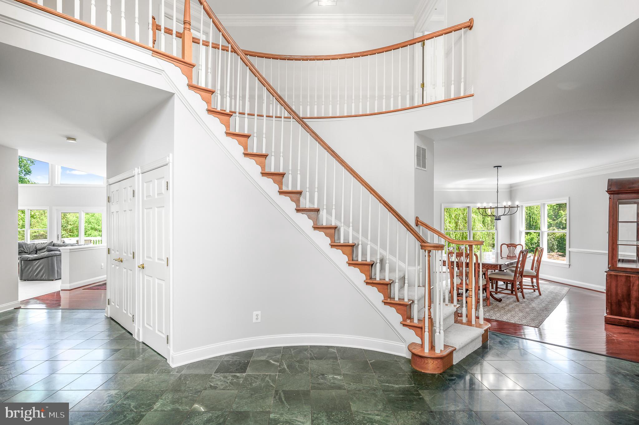 FARMWELL HUNT - Residential