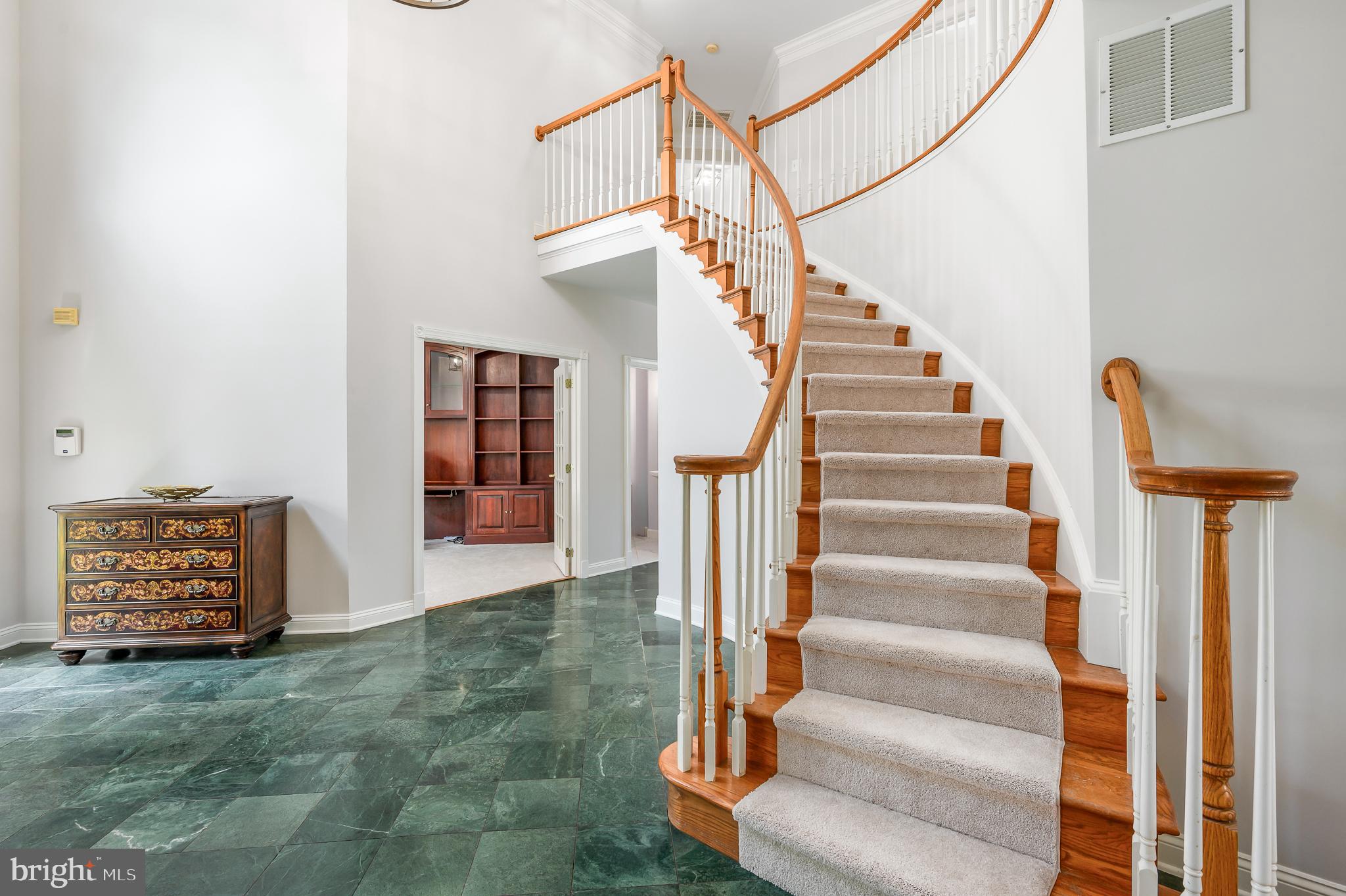 FARMWELL HUNT - Residential