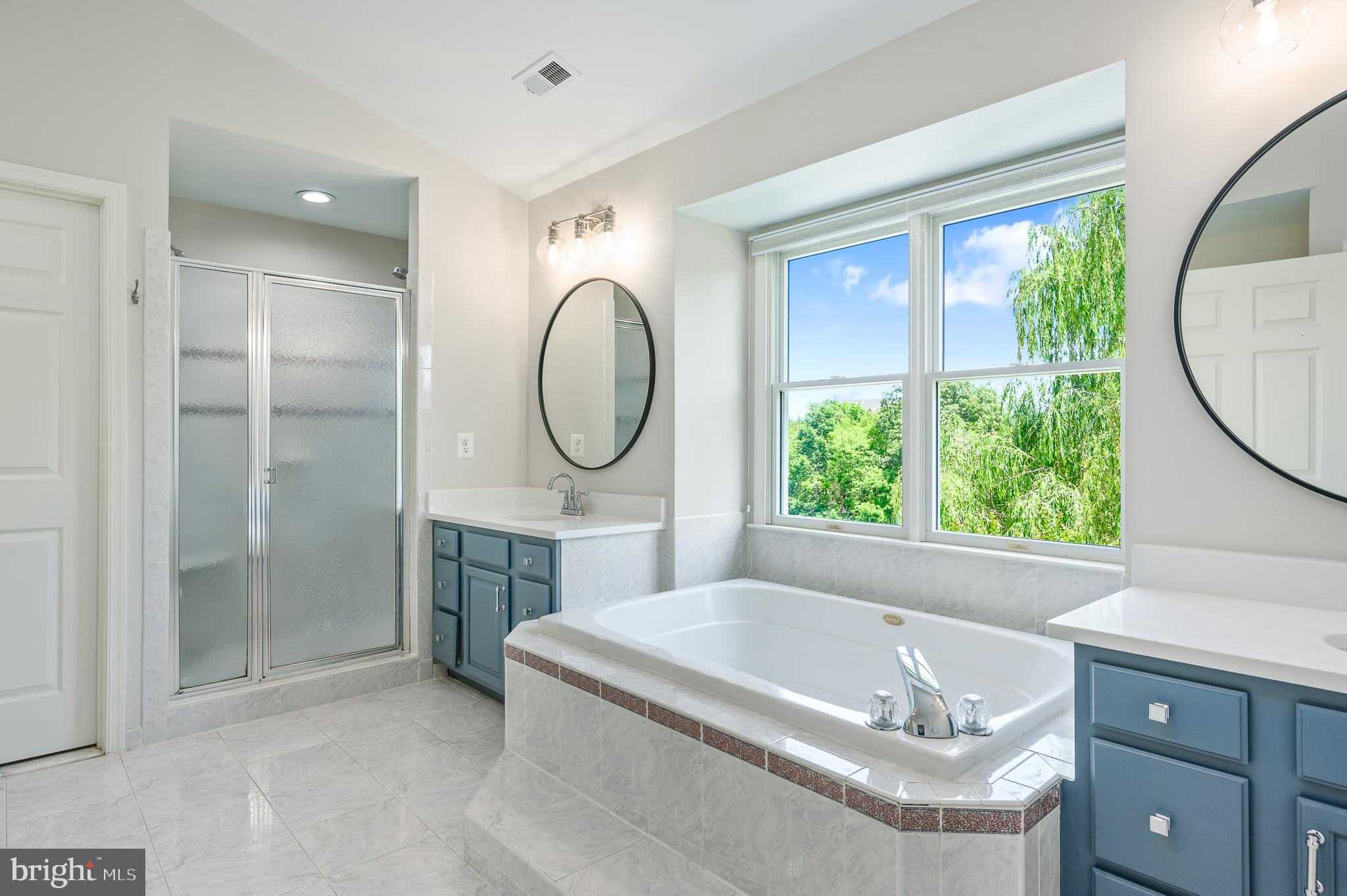 FARMWELL HUNT - Residential