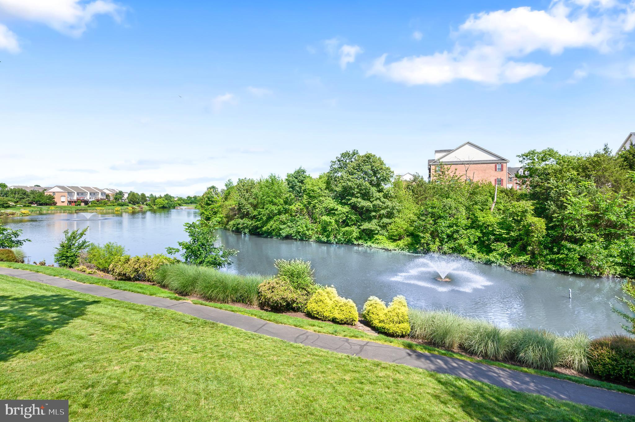 FARMWELL HUNT - Residential