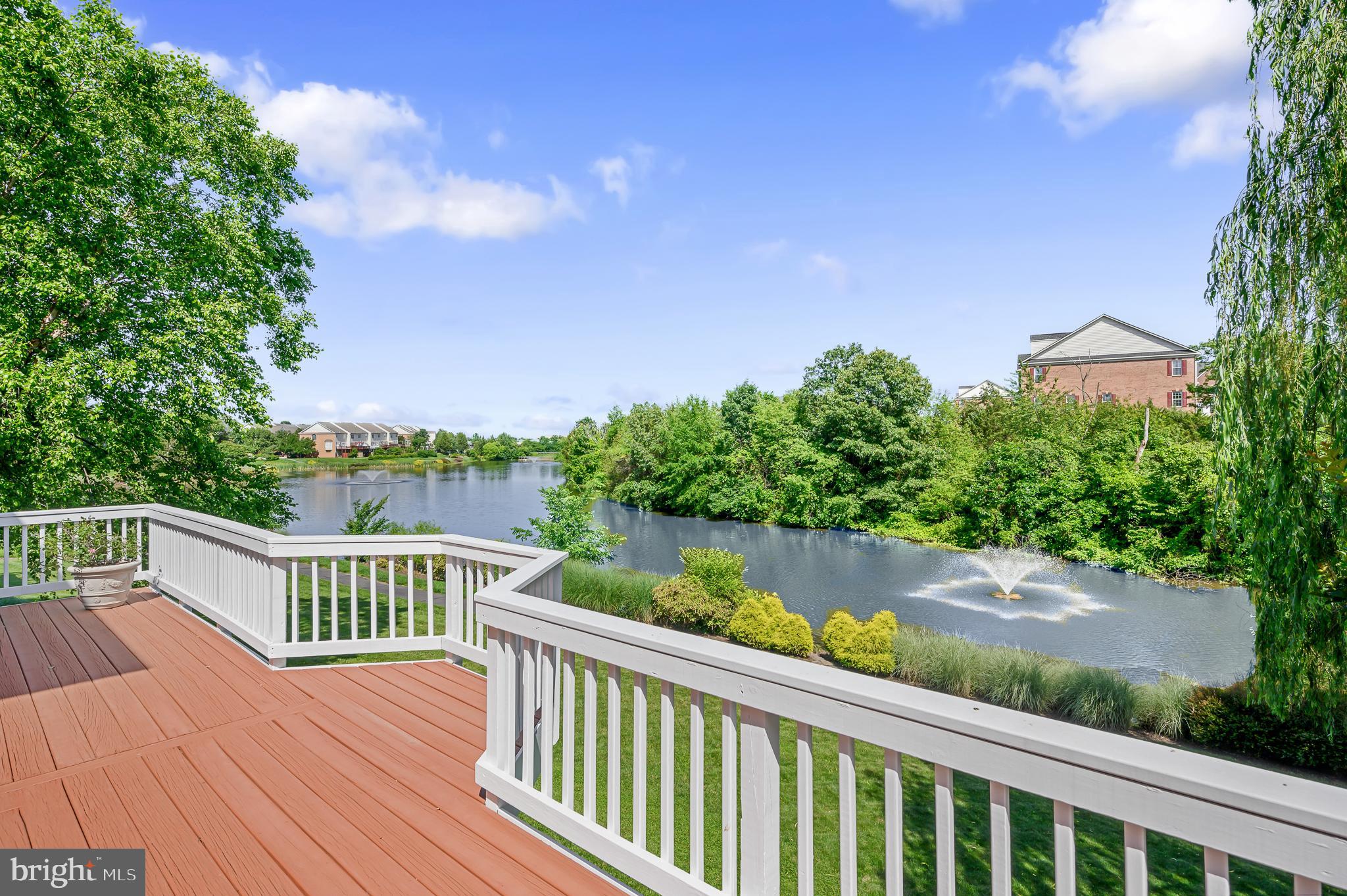 FARMWELL HUNT - Residential