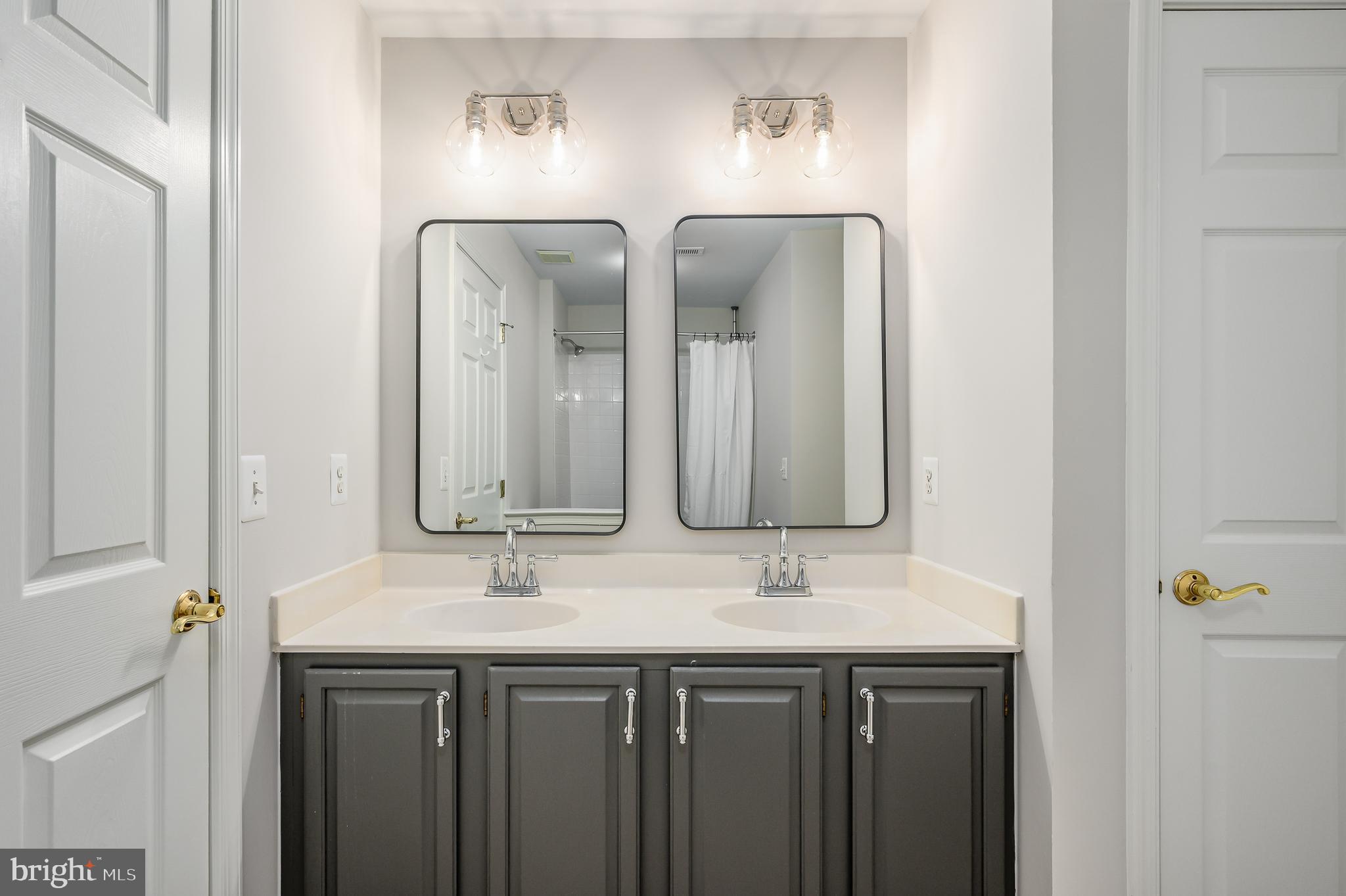 FARMWELL HUNT - Residential