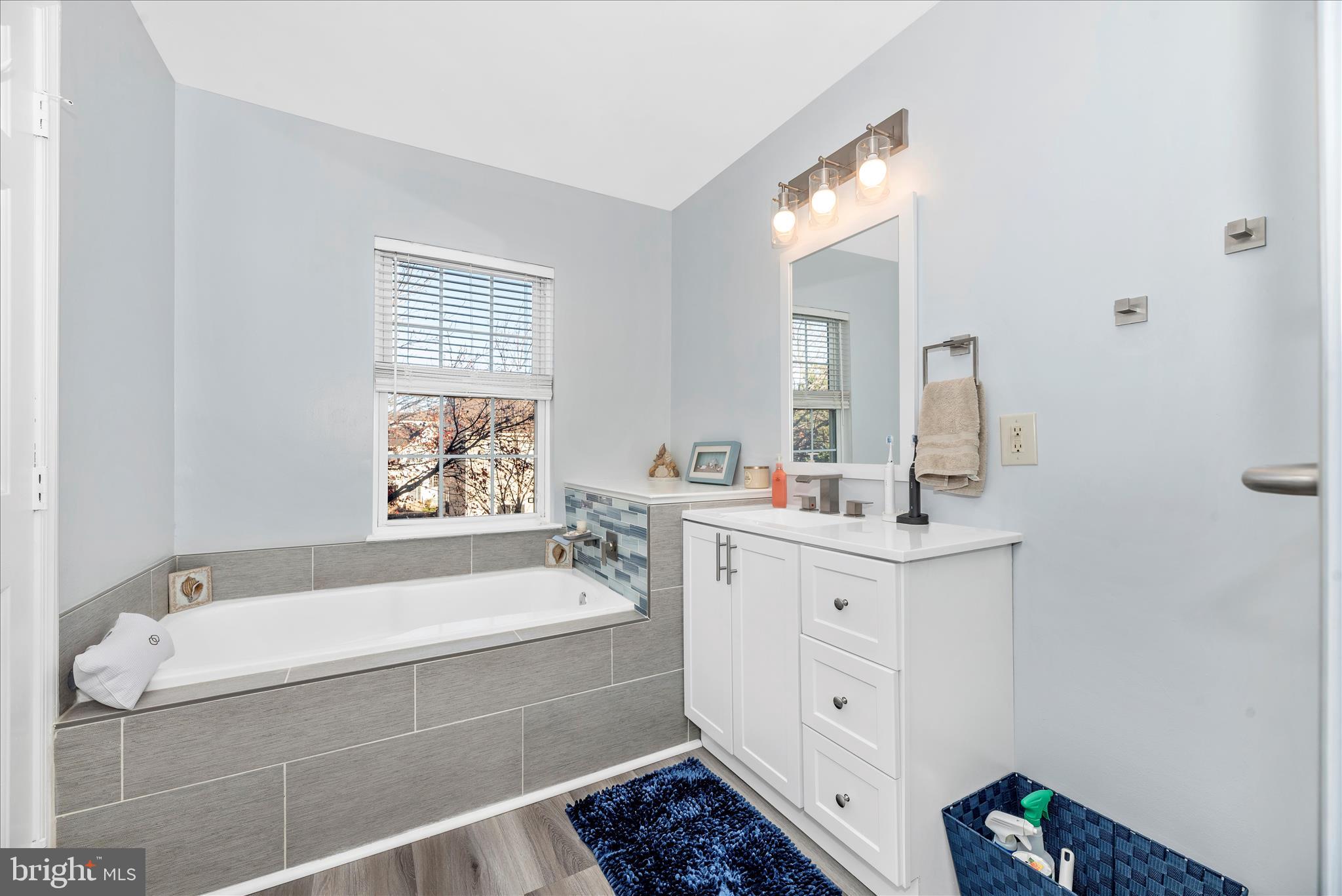 MAIN FARM - Residential