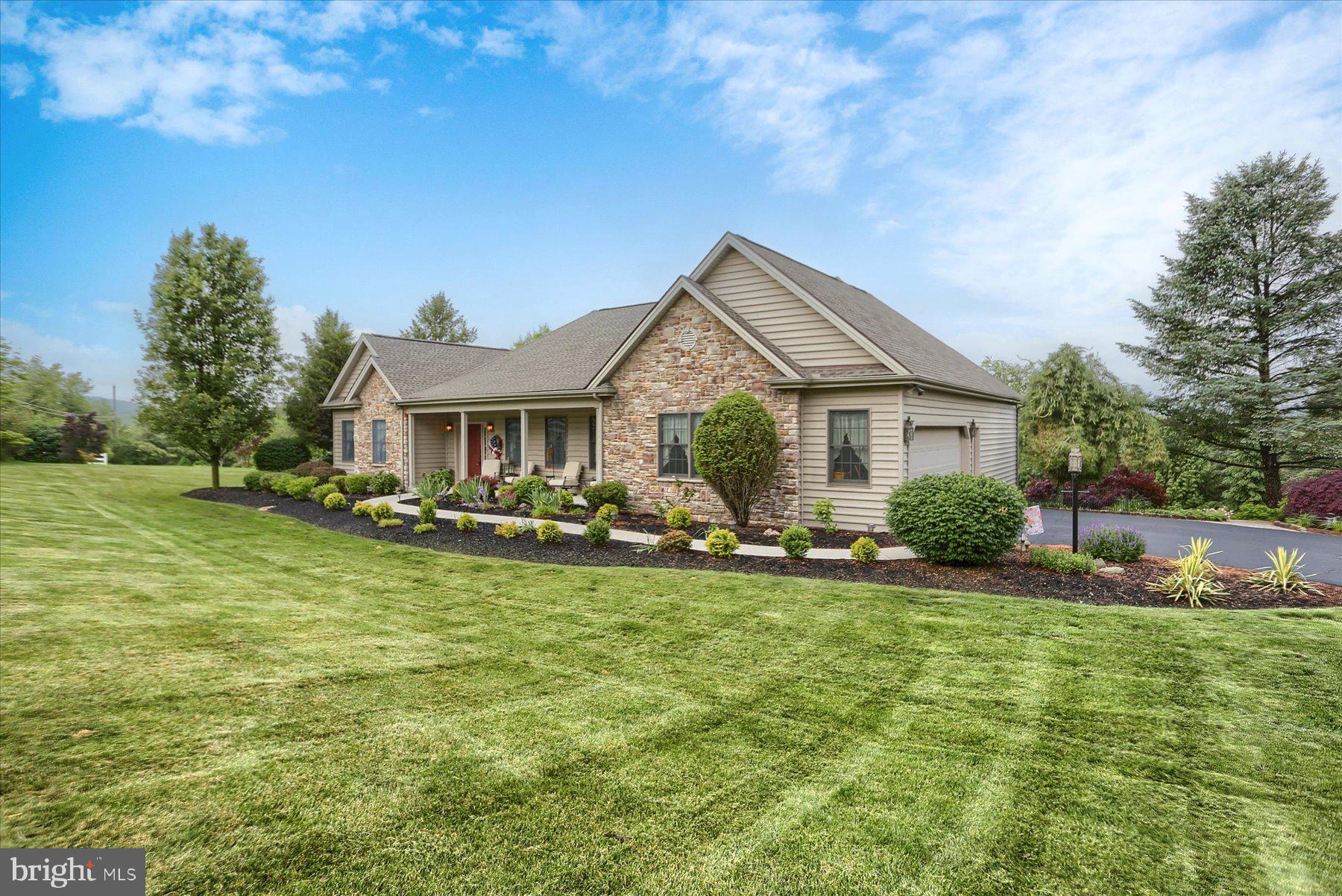 180 S TERRACE DRIVE