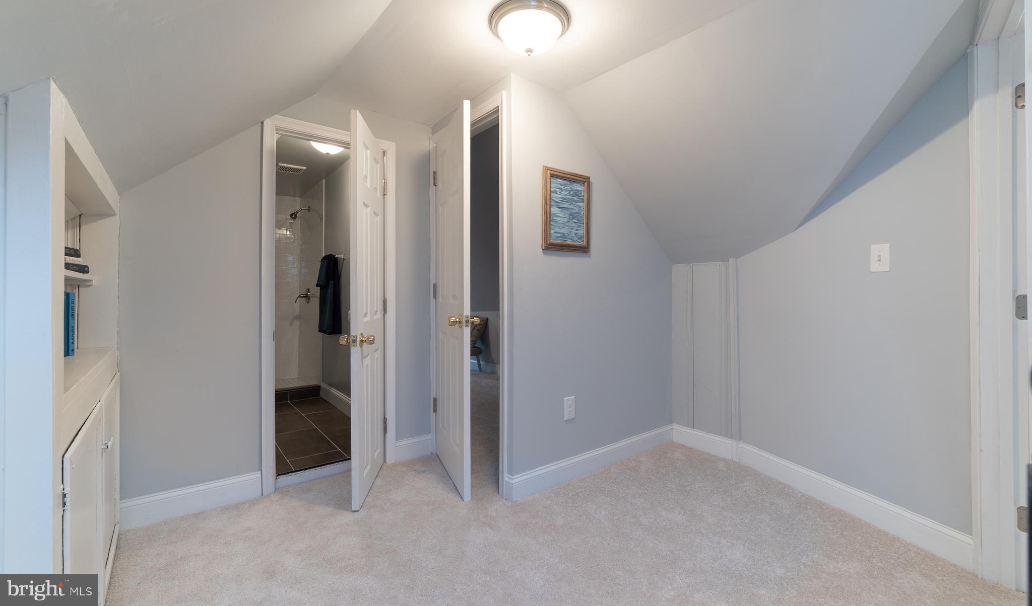 RADIANT VALLEY - Residential