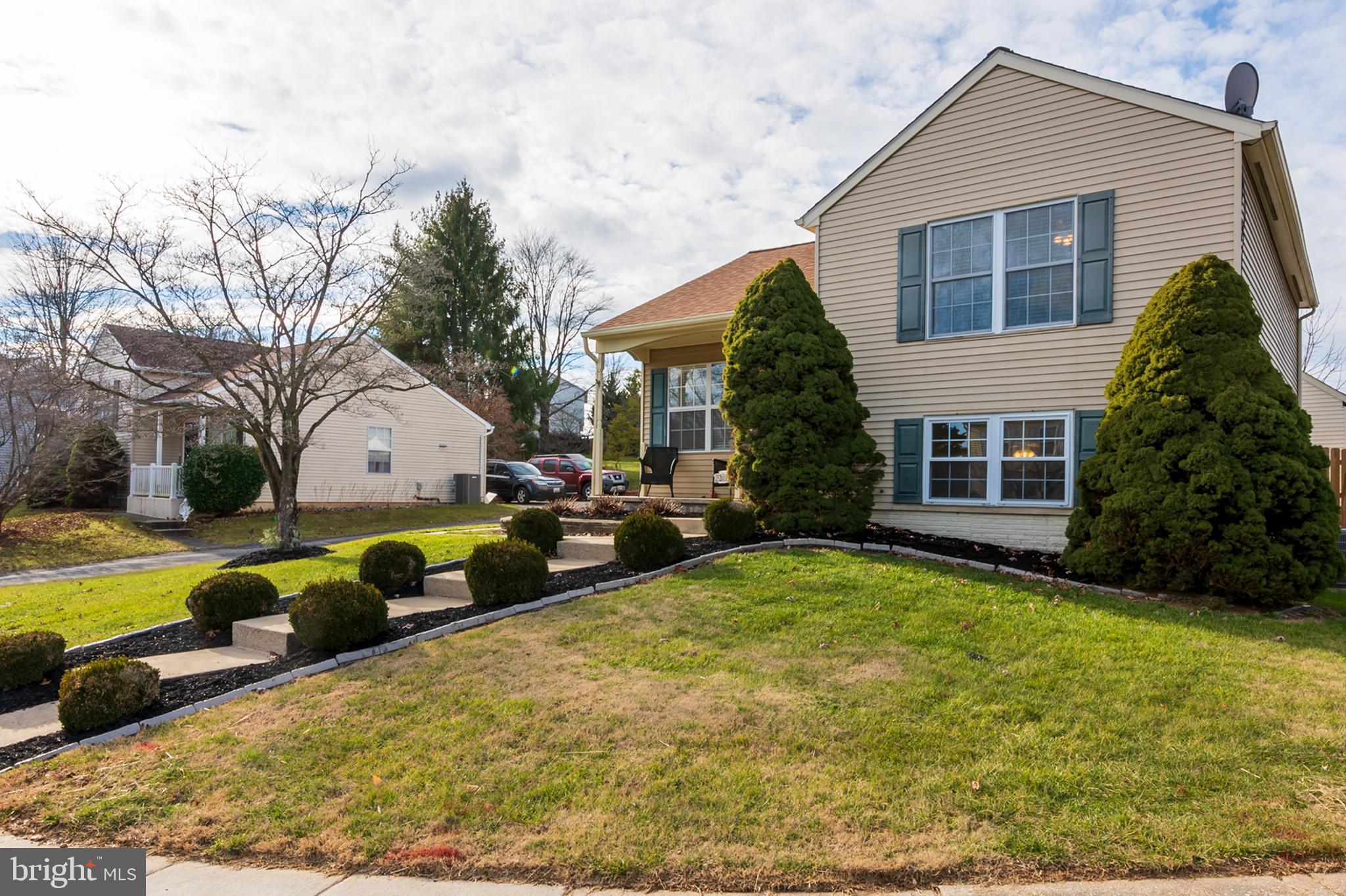 BERKLEY ESTATES - Residential