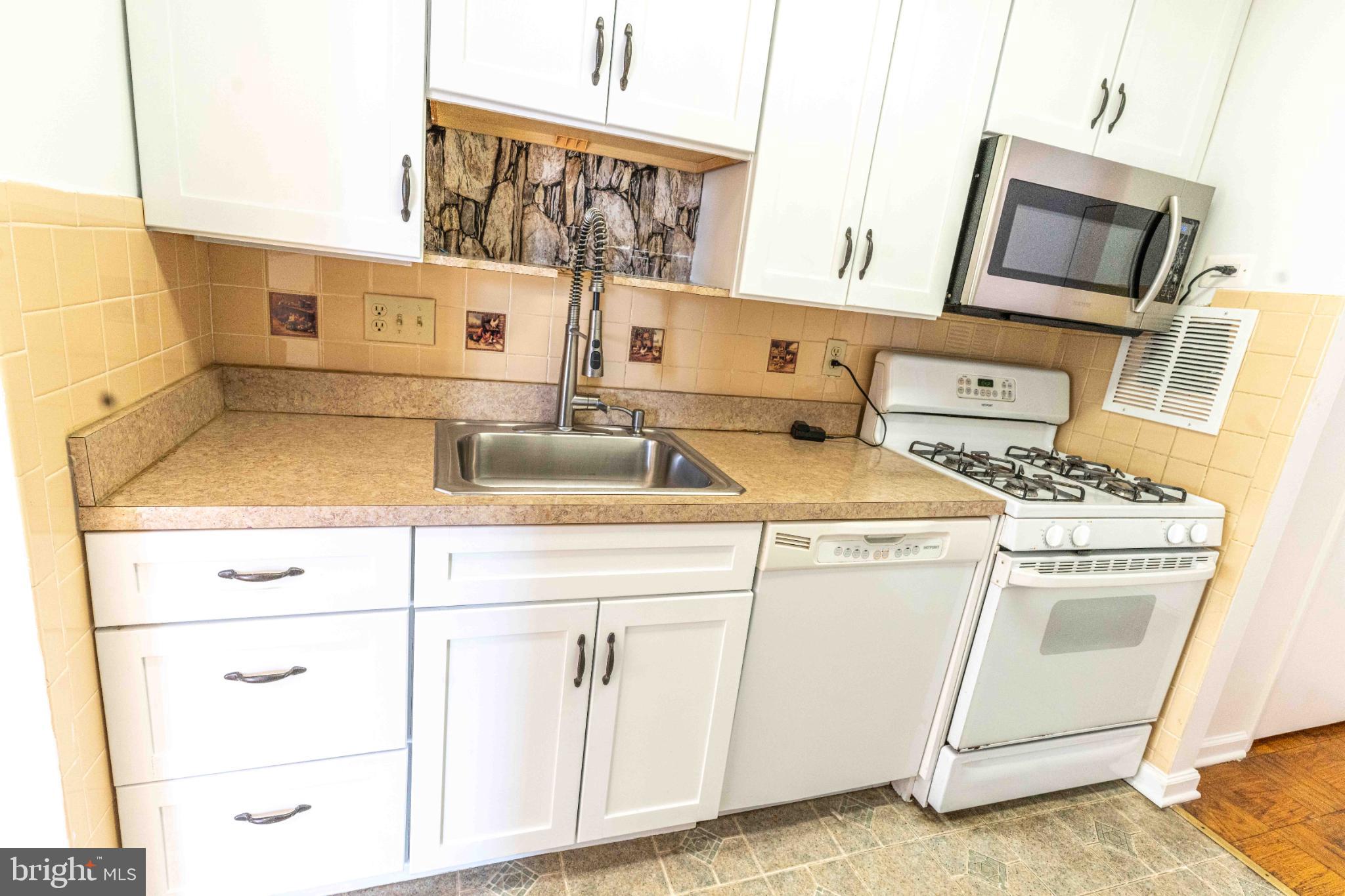 4343 CHERRY HILL ROAD 305