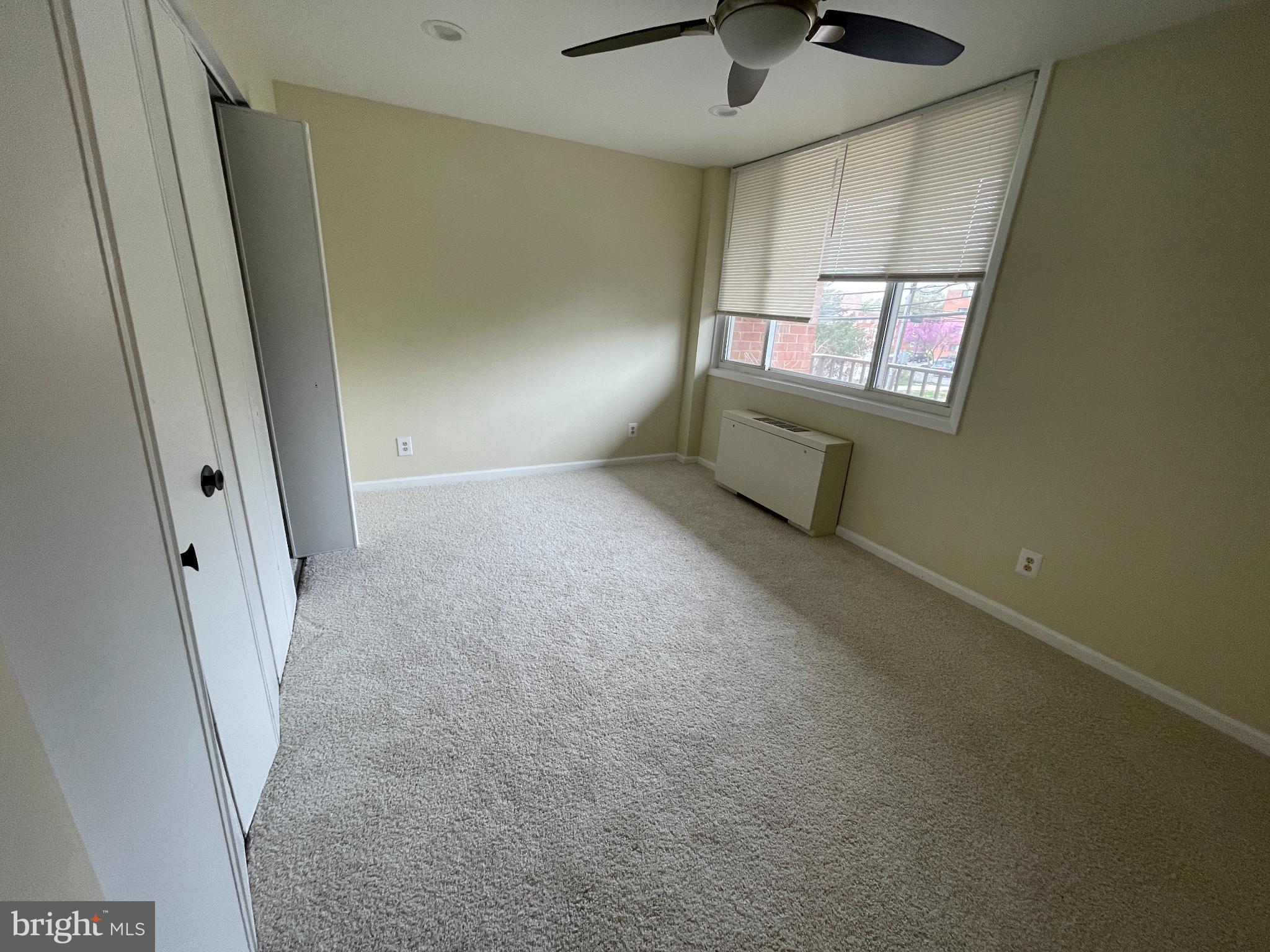 YORKTOWN CONDOMINIUM - Residential Lease